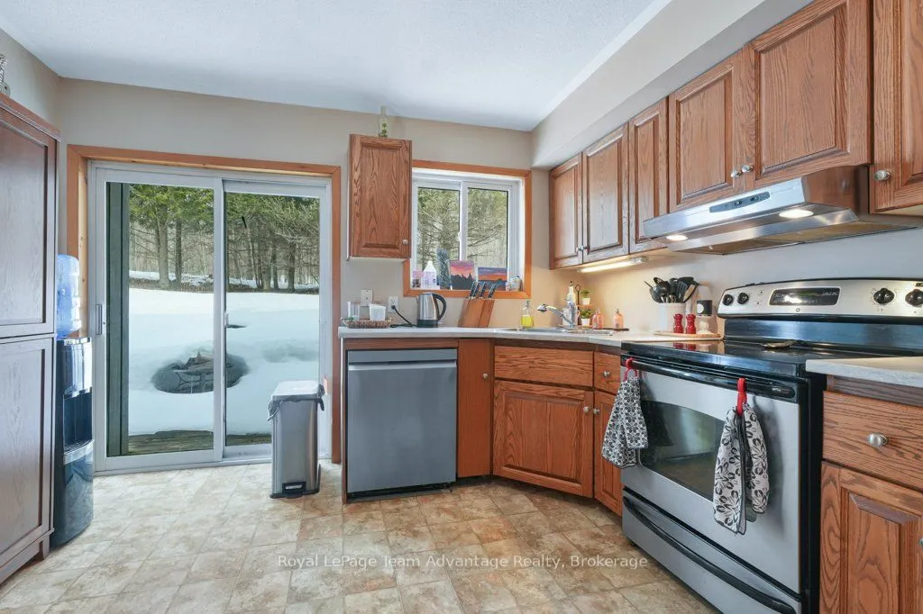 12 Taylor Crescent