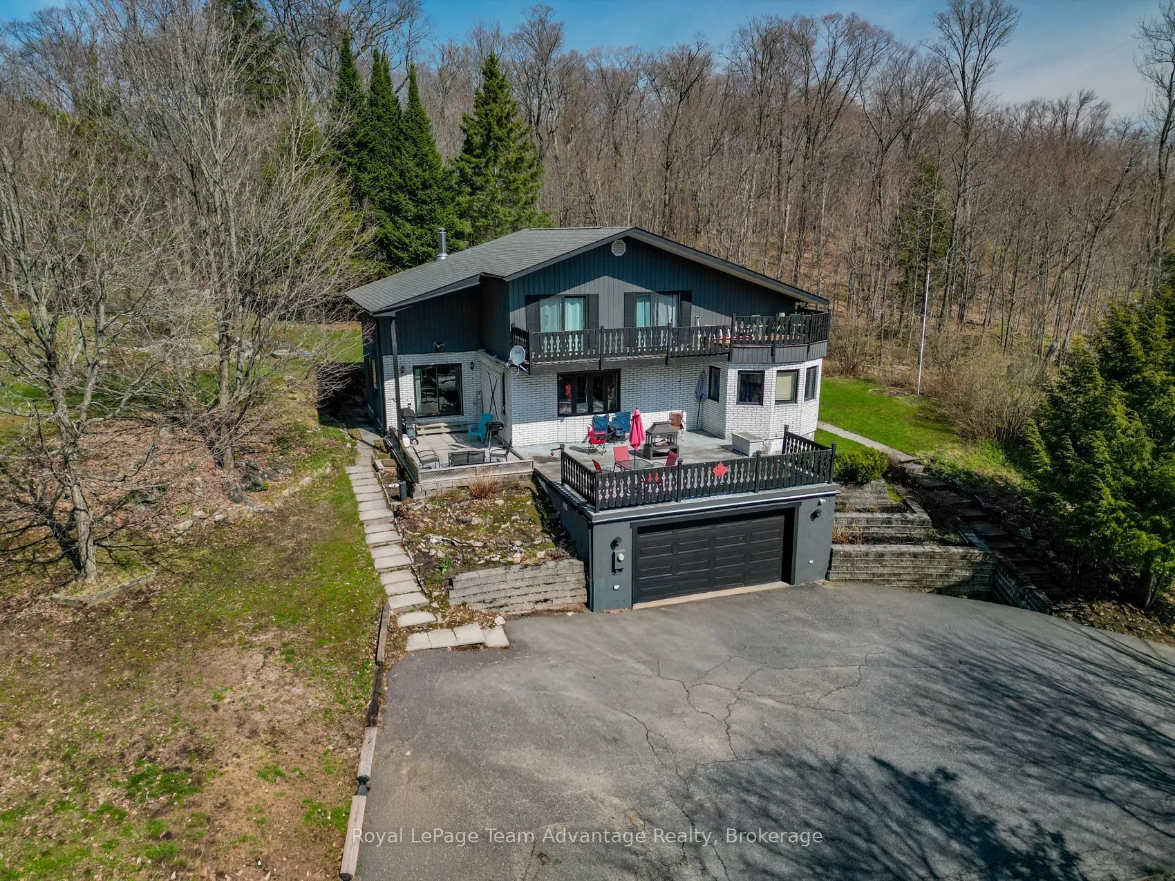 12 Taylor Crescent