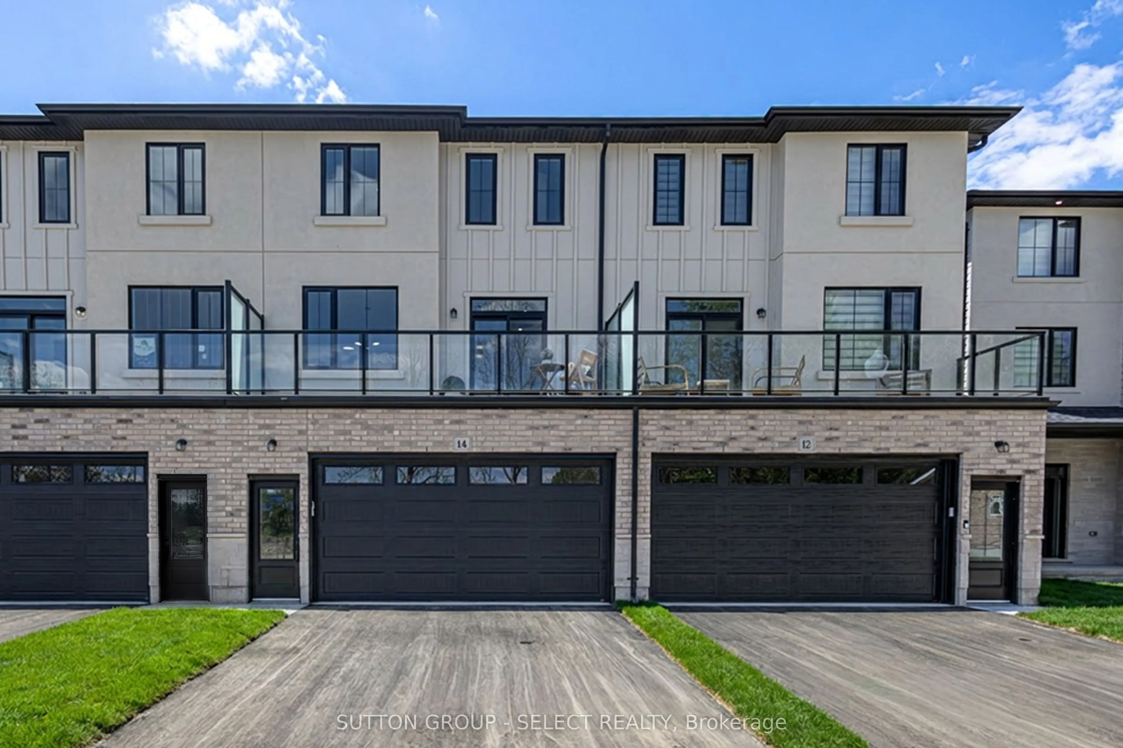 233 Upper Queen Street #14