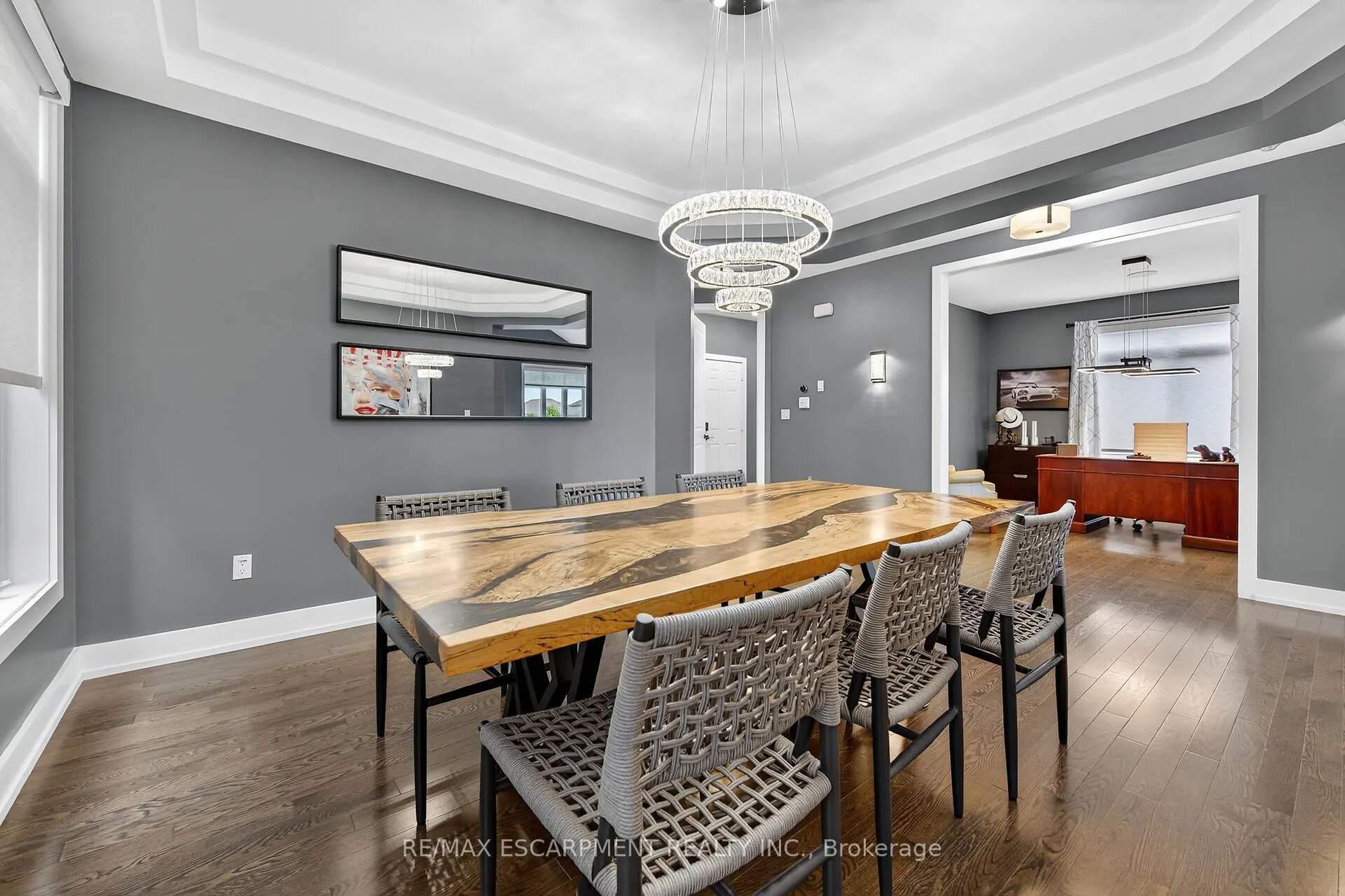 24 CHESTNUT Drive