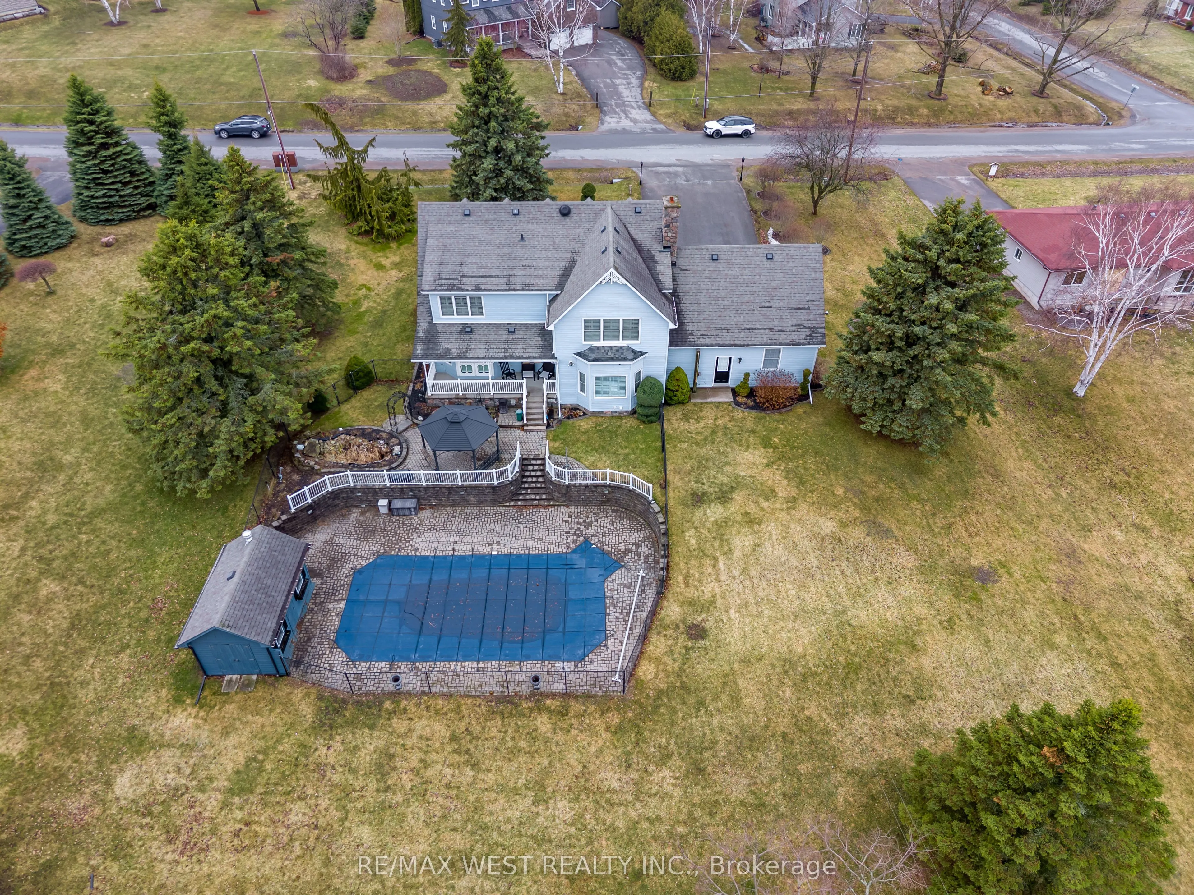 17 Forest Hill Drive