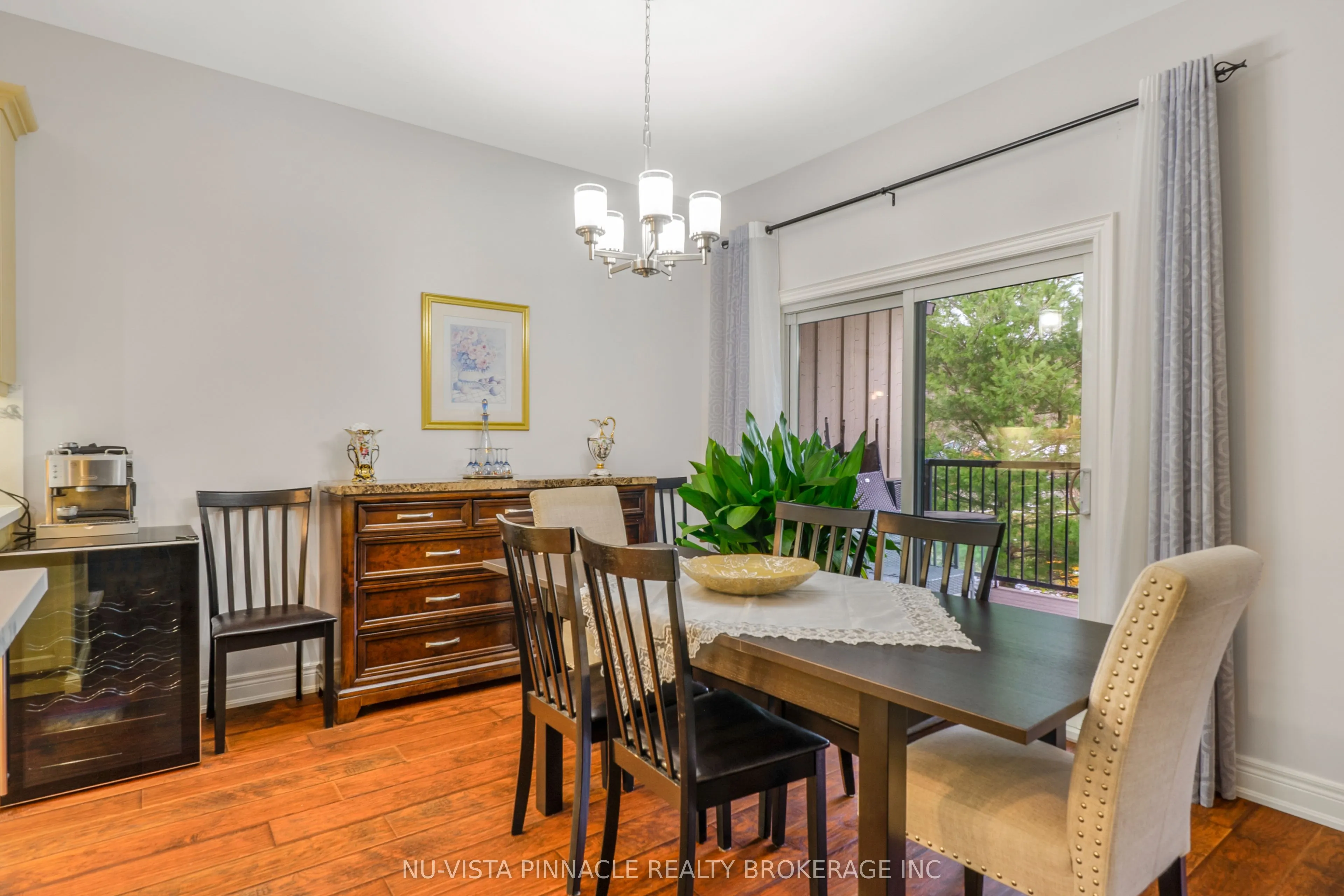 19 Hillside Drive E #10