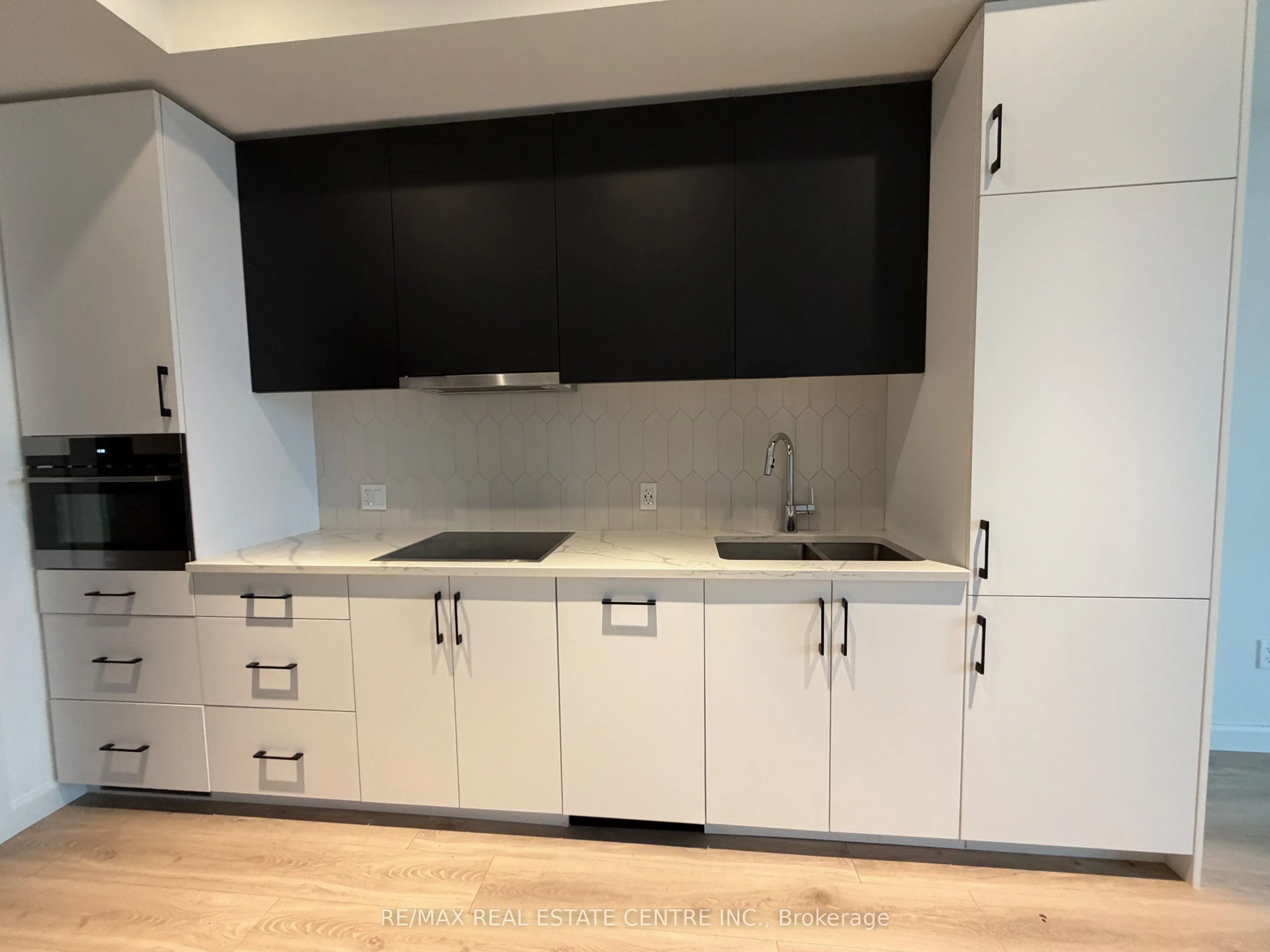 741 King Street W #301