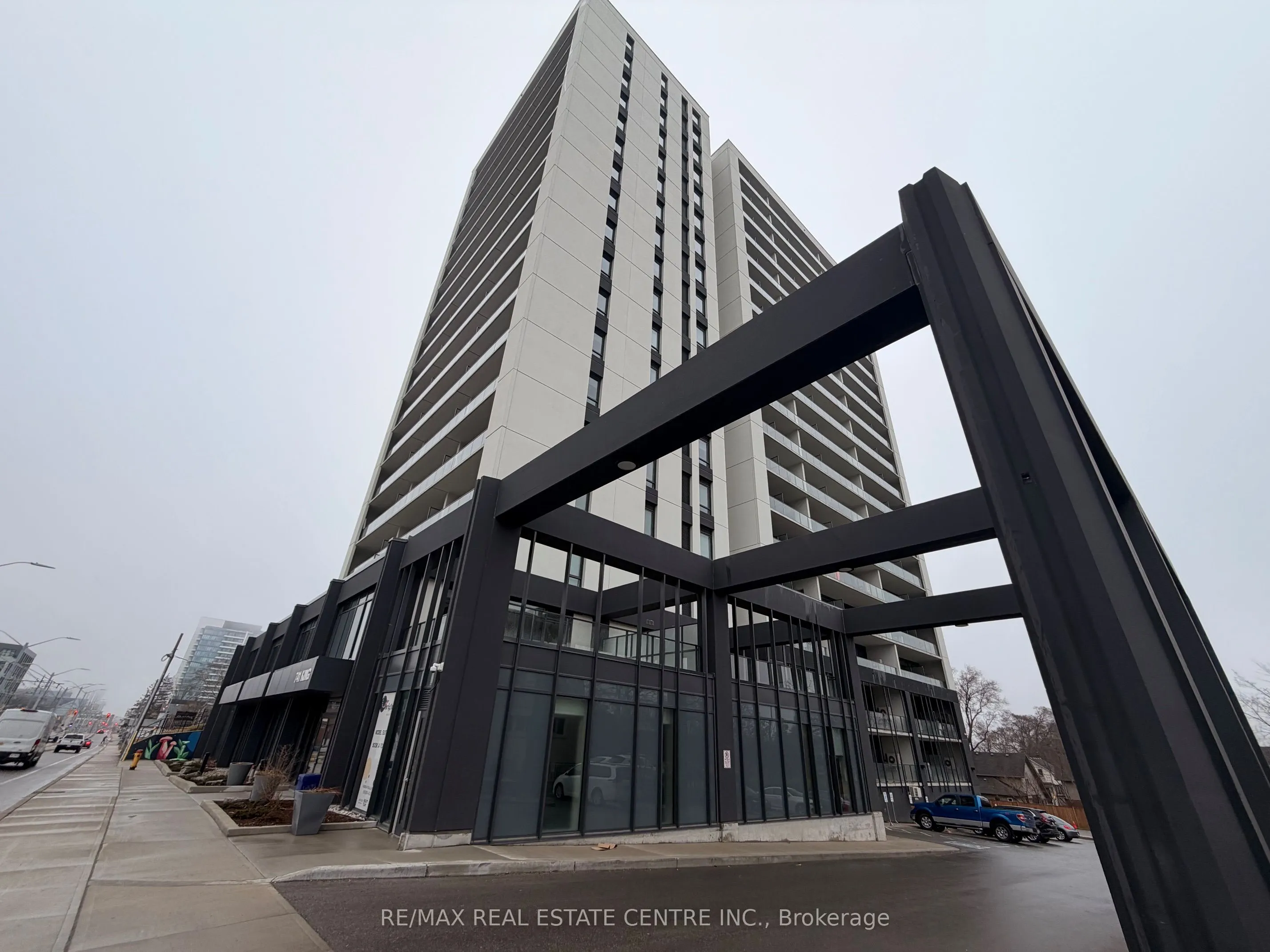 741 King Street W #301