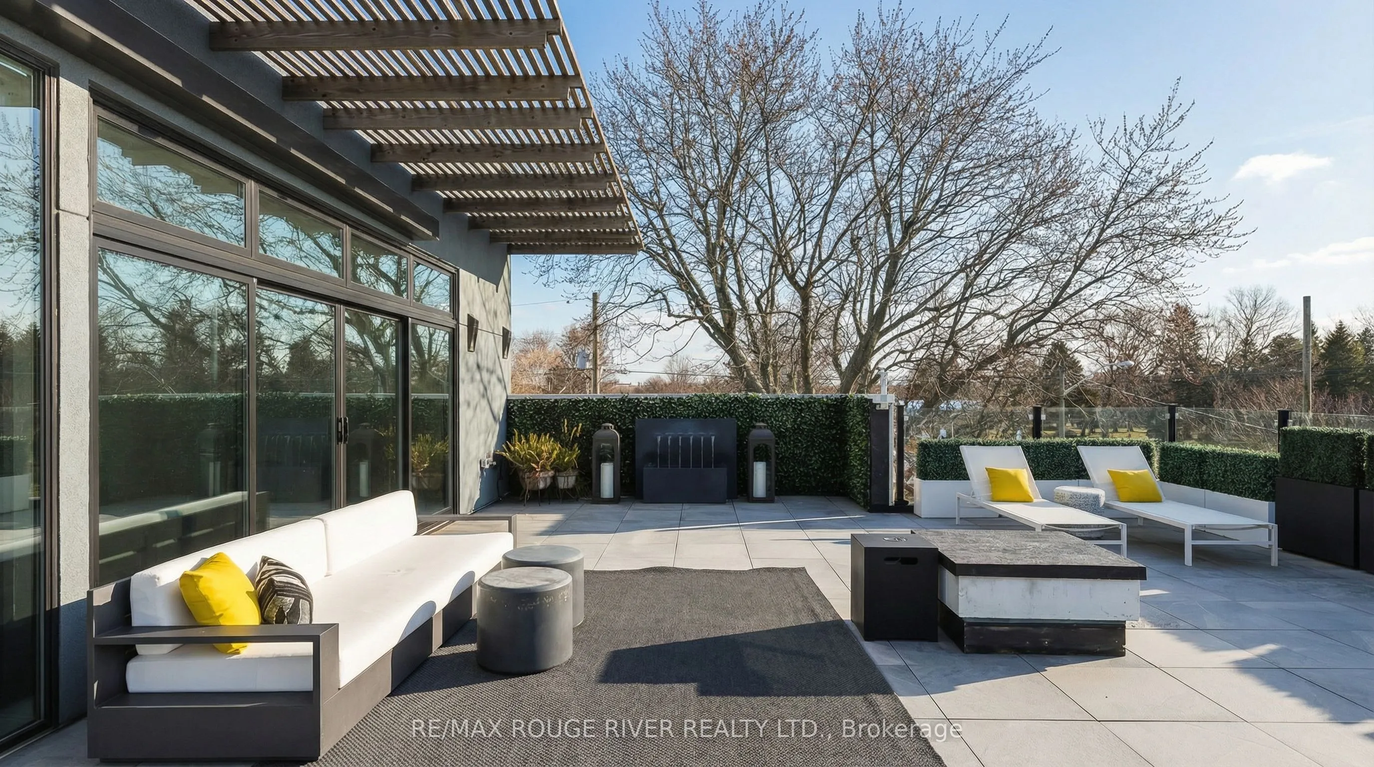482 Monk Street