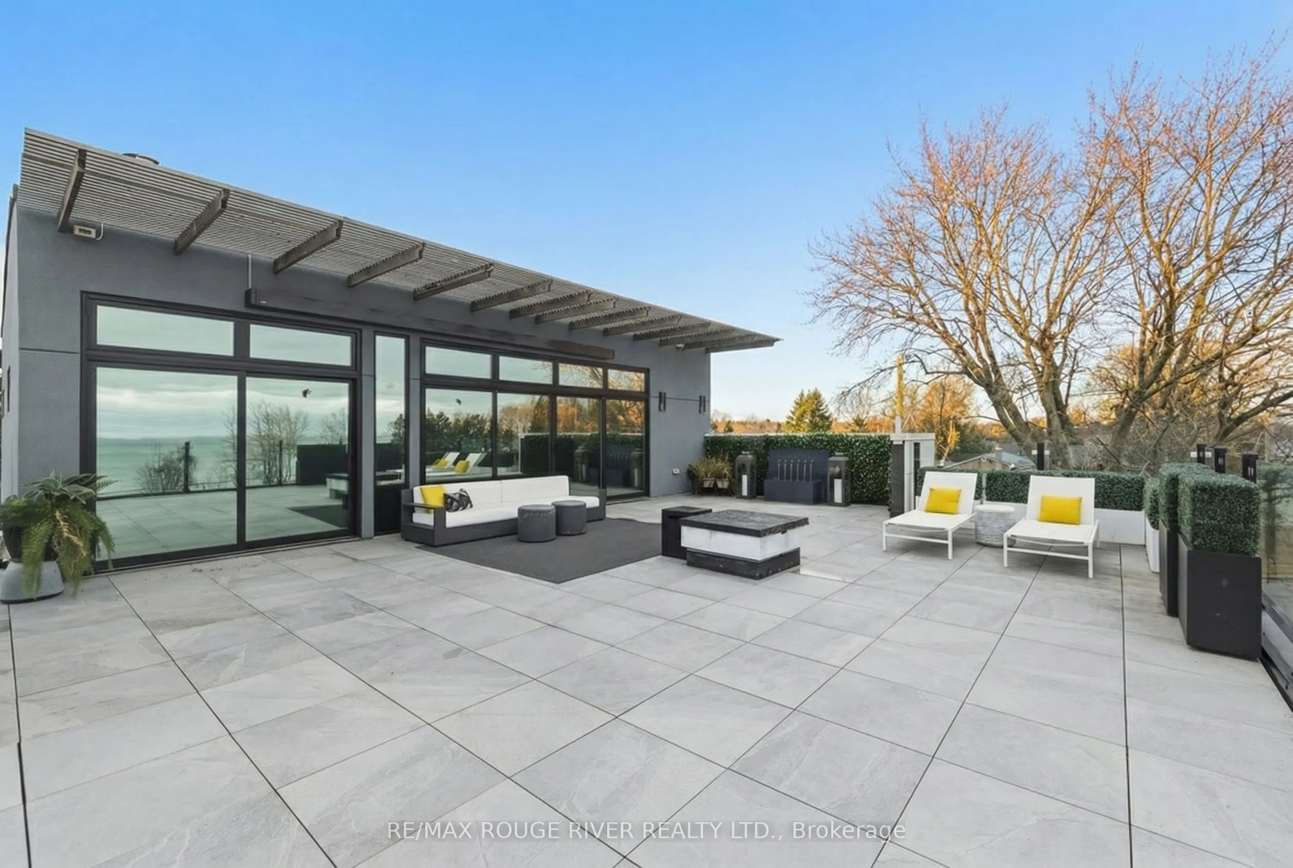 482 Monk Street