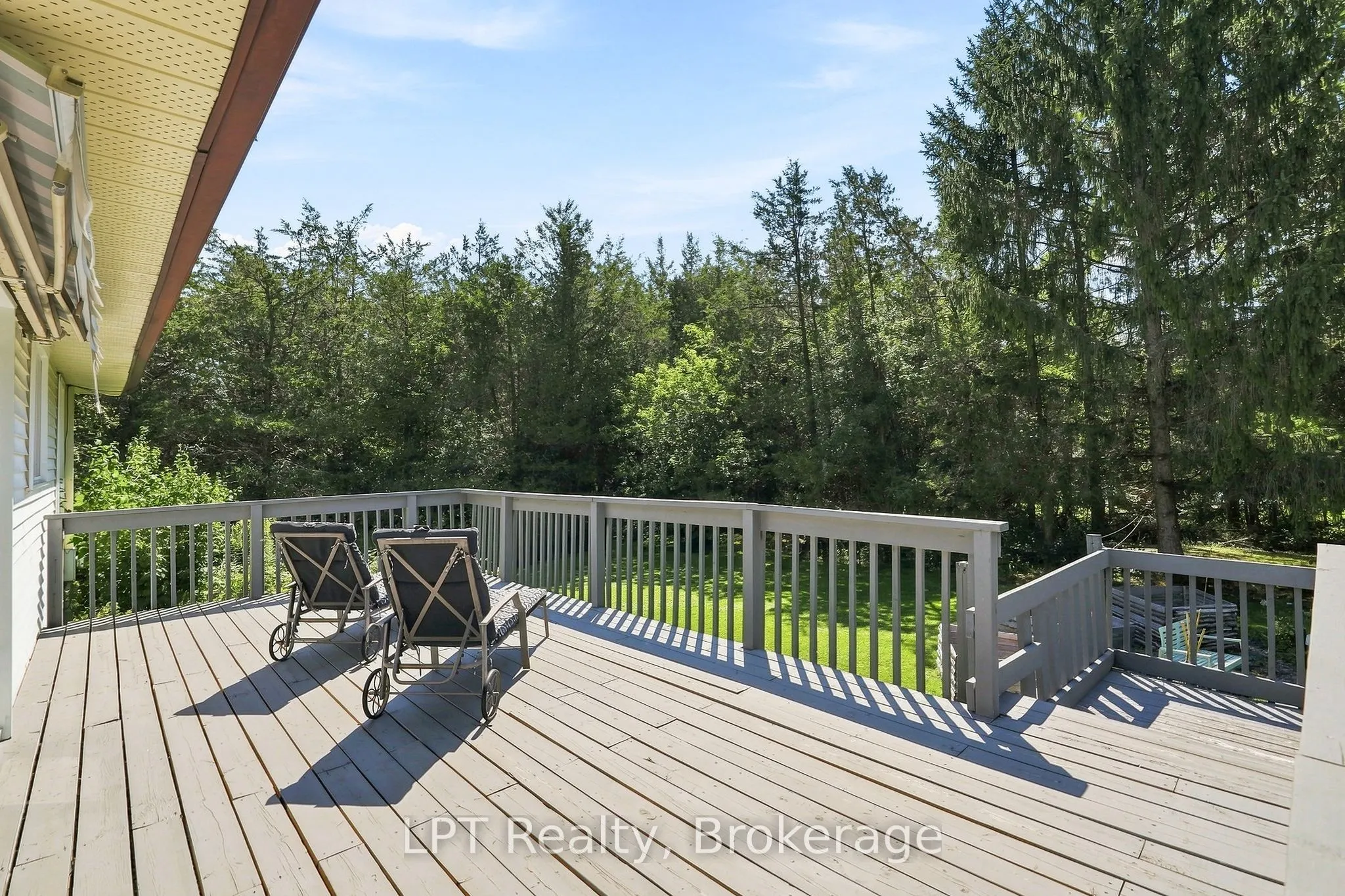 1207 County Rd 9 Street