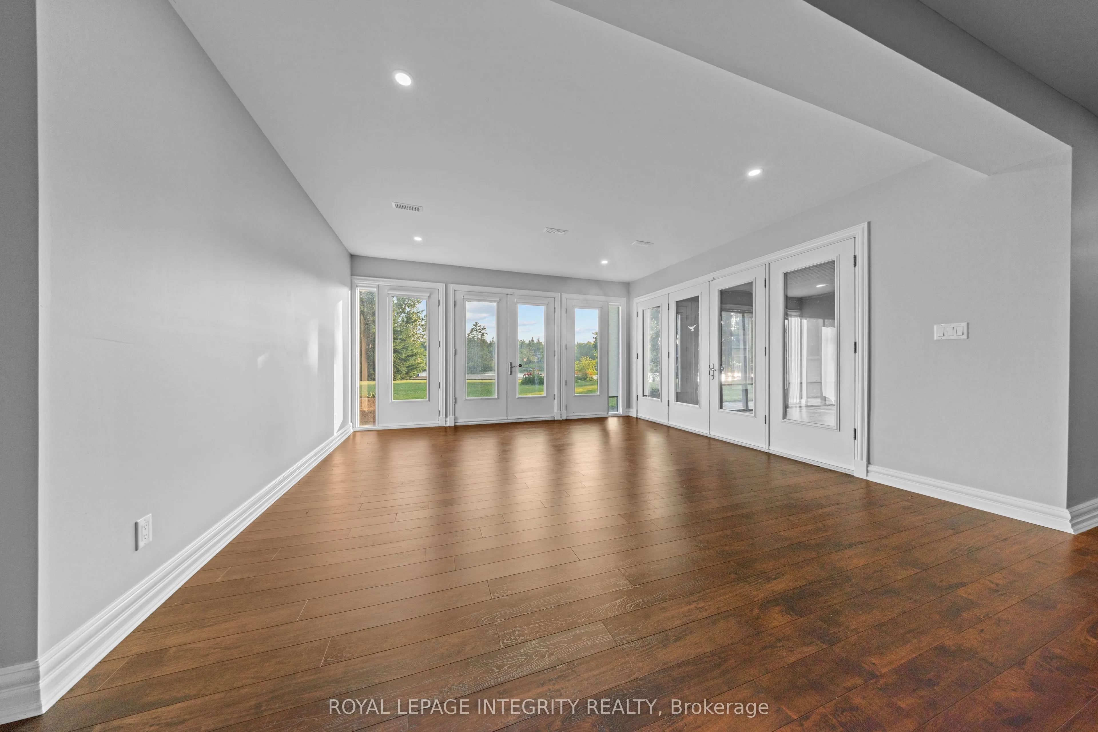 1180 River Road