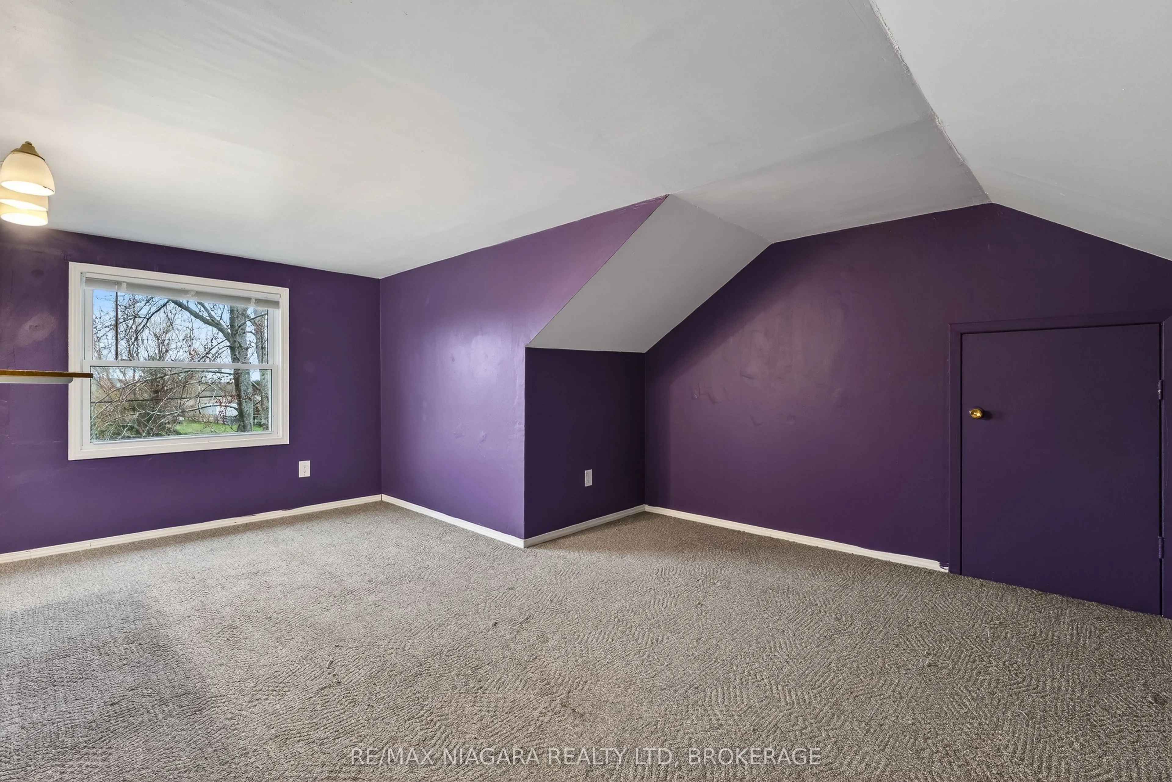 4284 Fly Road