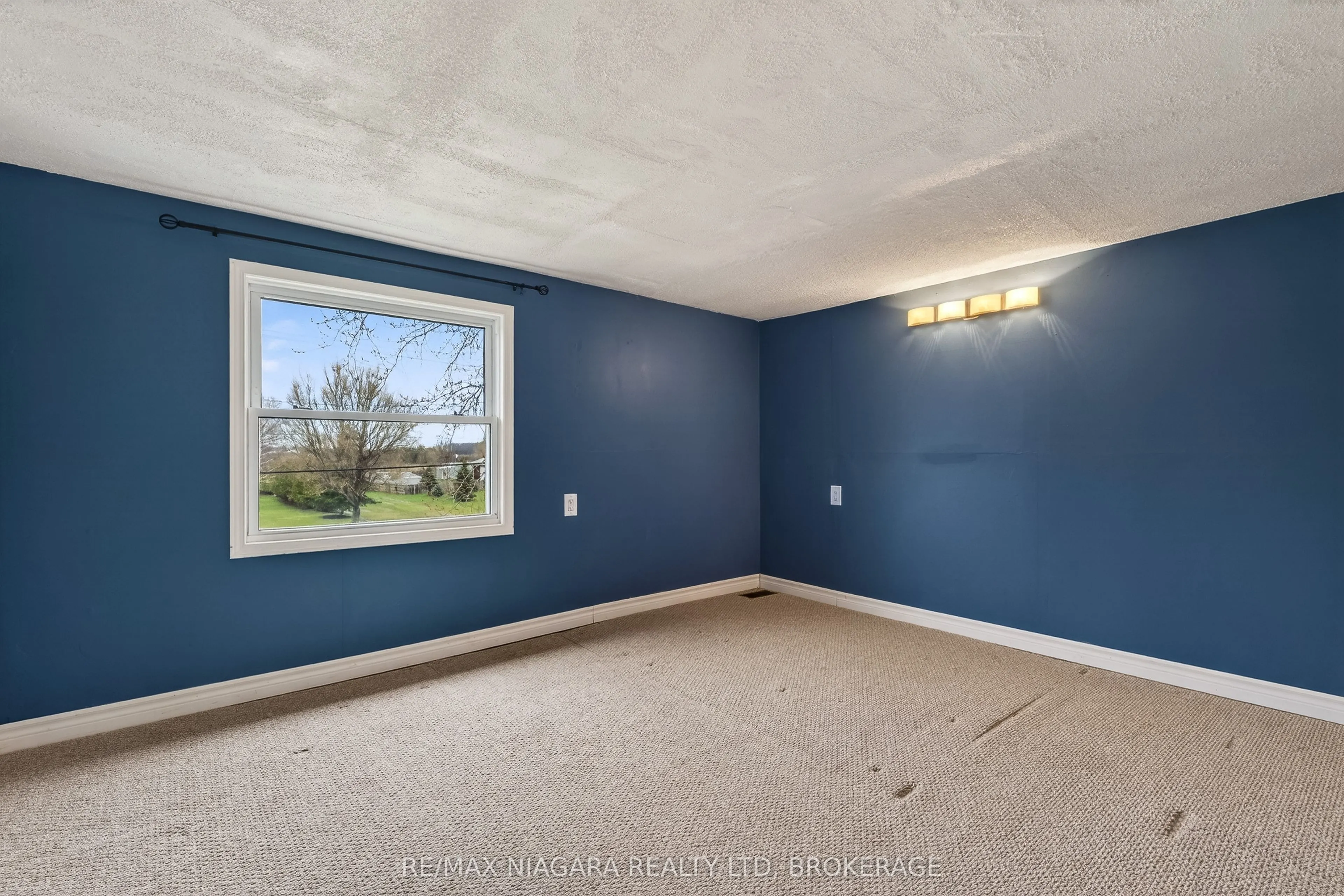 4284 Fly Road