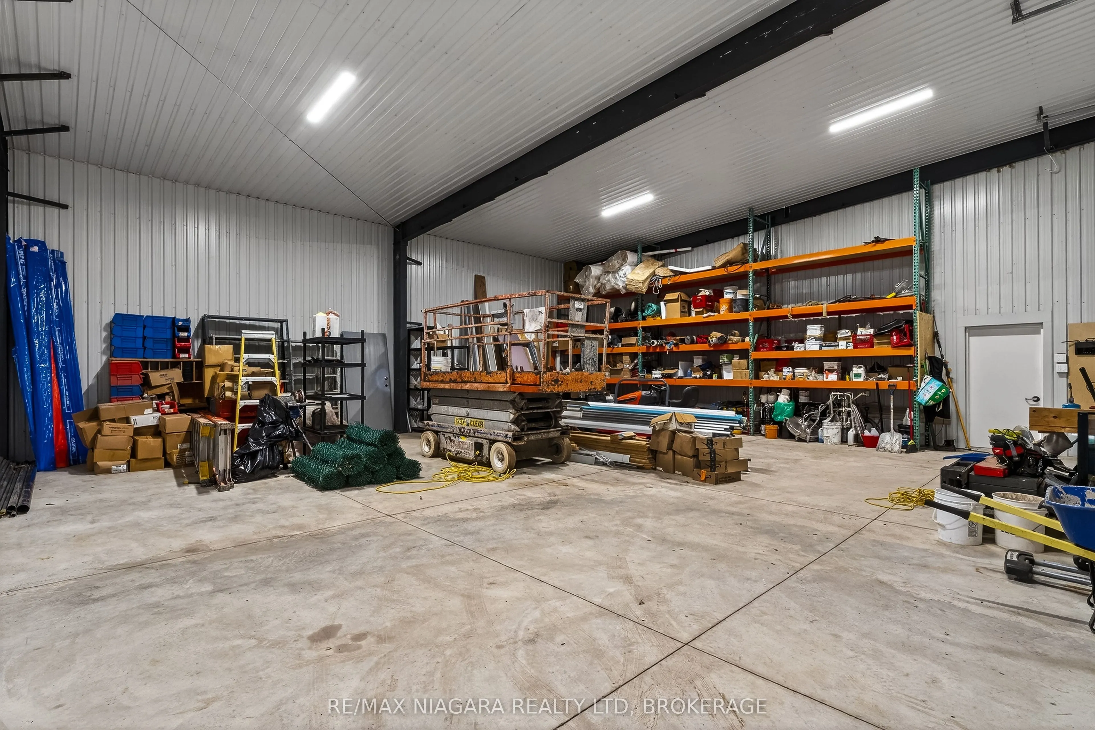 4284 Fly Road