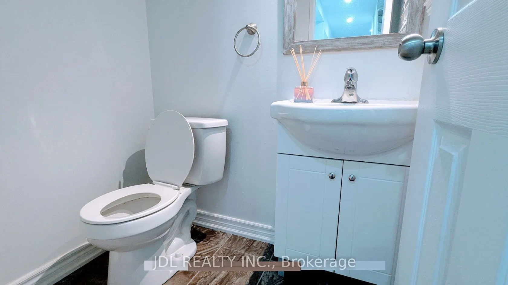 431 Keats Way #5