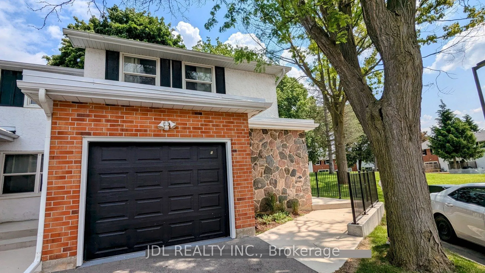 431 Keats Way #5