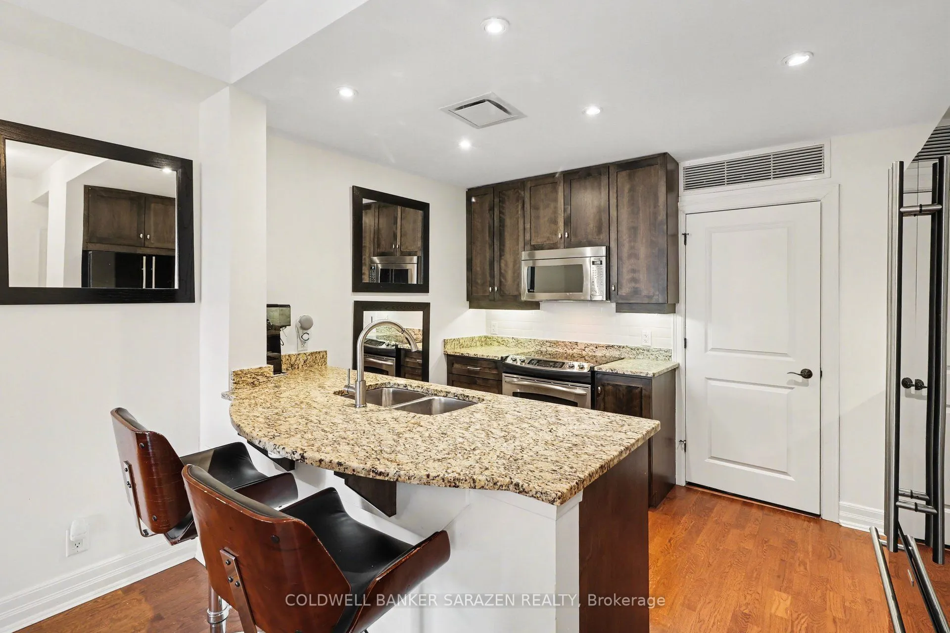 320 Mcleod Street #701