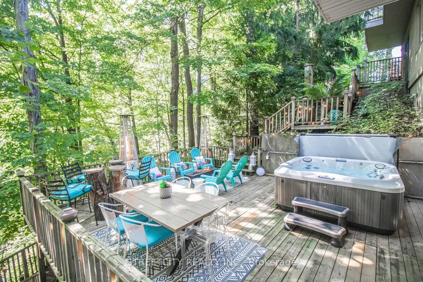 7 Thistle Court