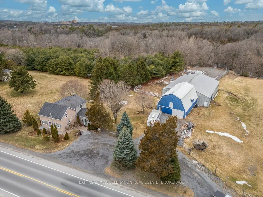 1125 County Rd 1 E