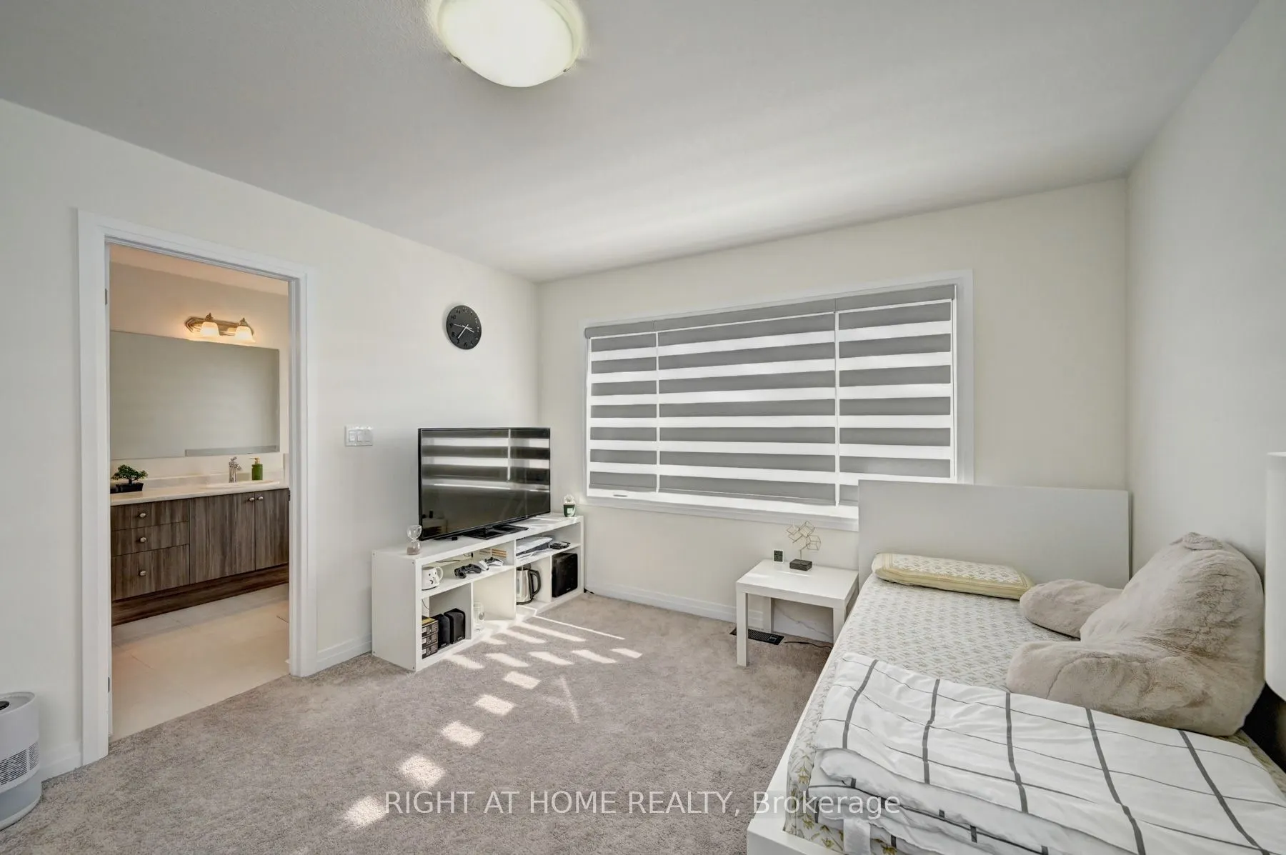 15 Blacklock Street #20