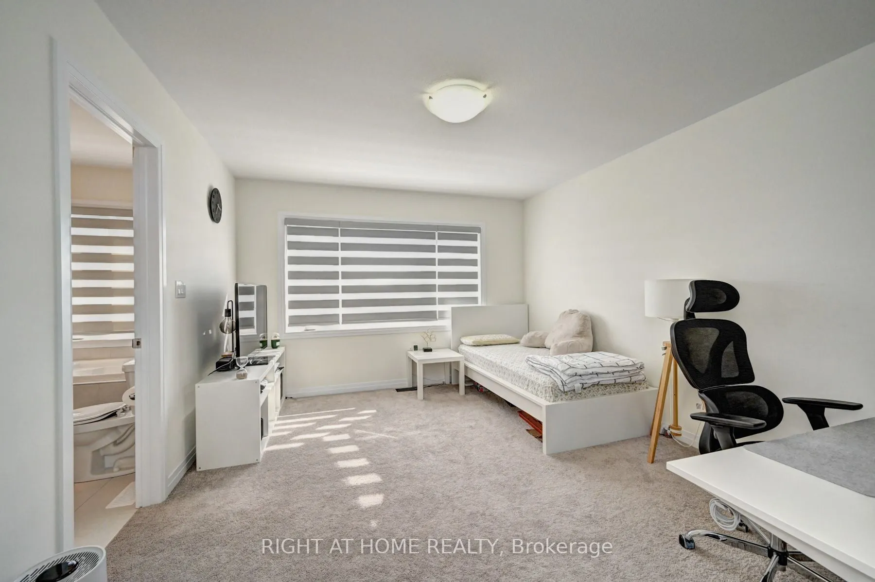 15 Blacklock Street #20