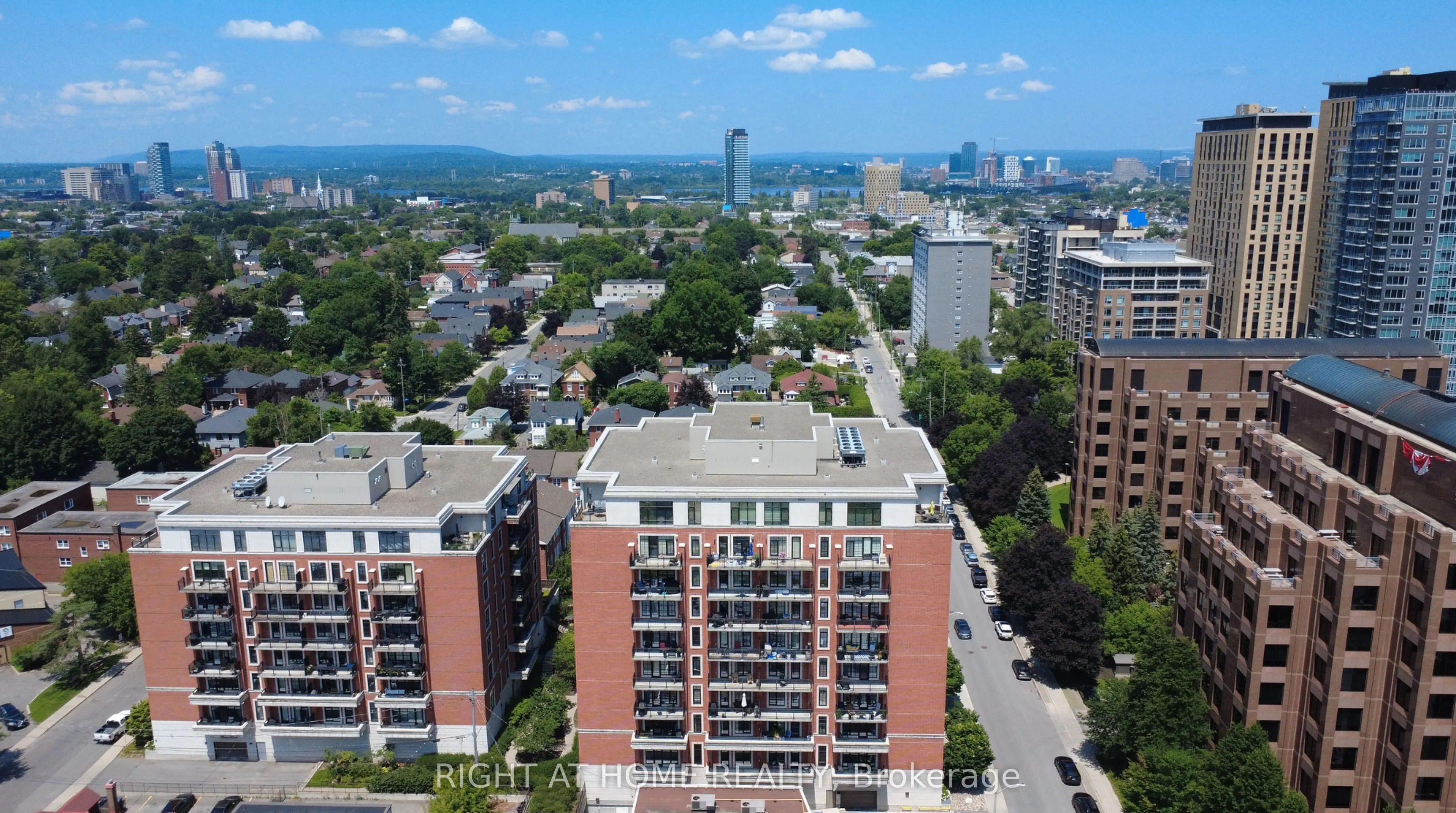 330 Loretta Avenue S #810
