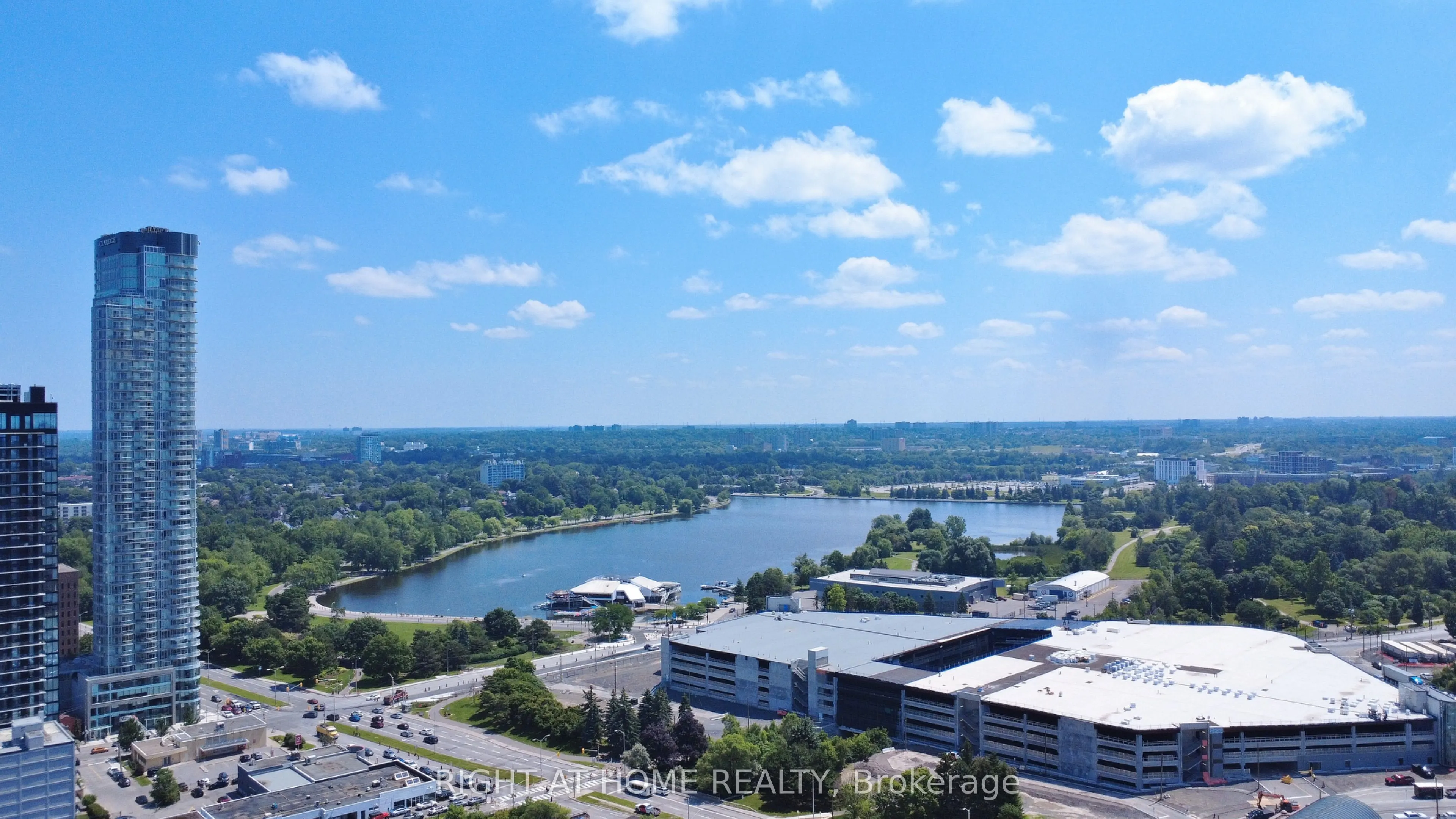 330 Loretta Avenue S #810