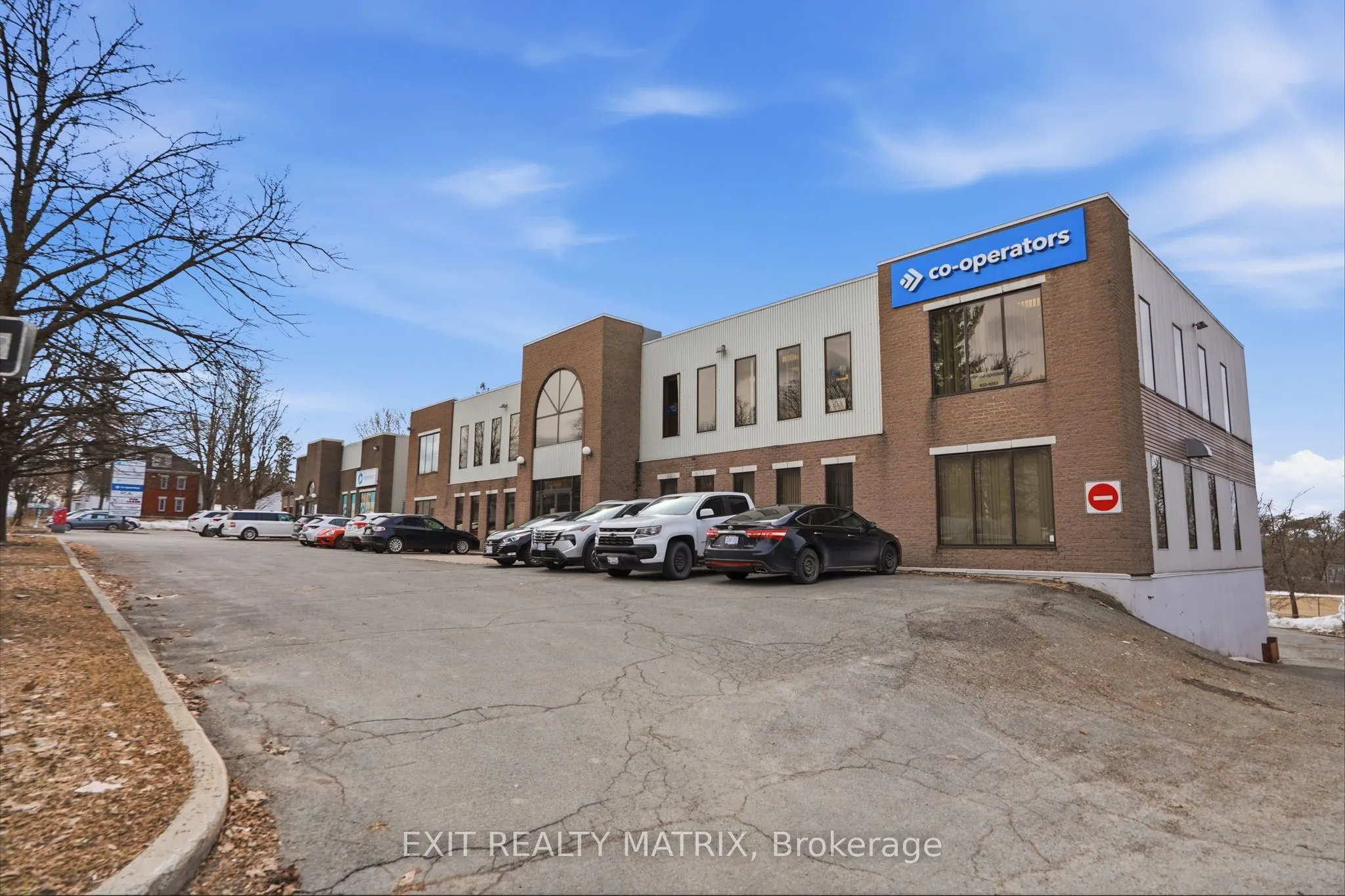 444 Mc Gill Street #201