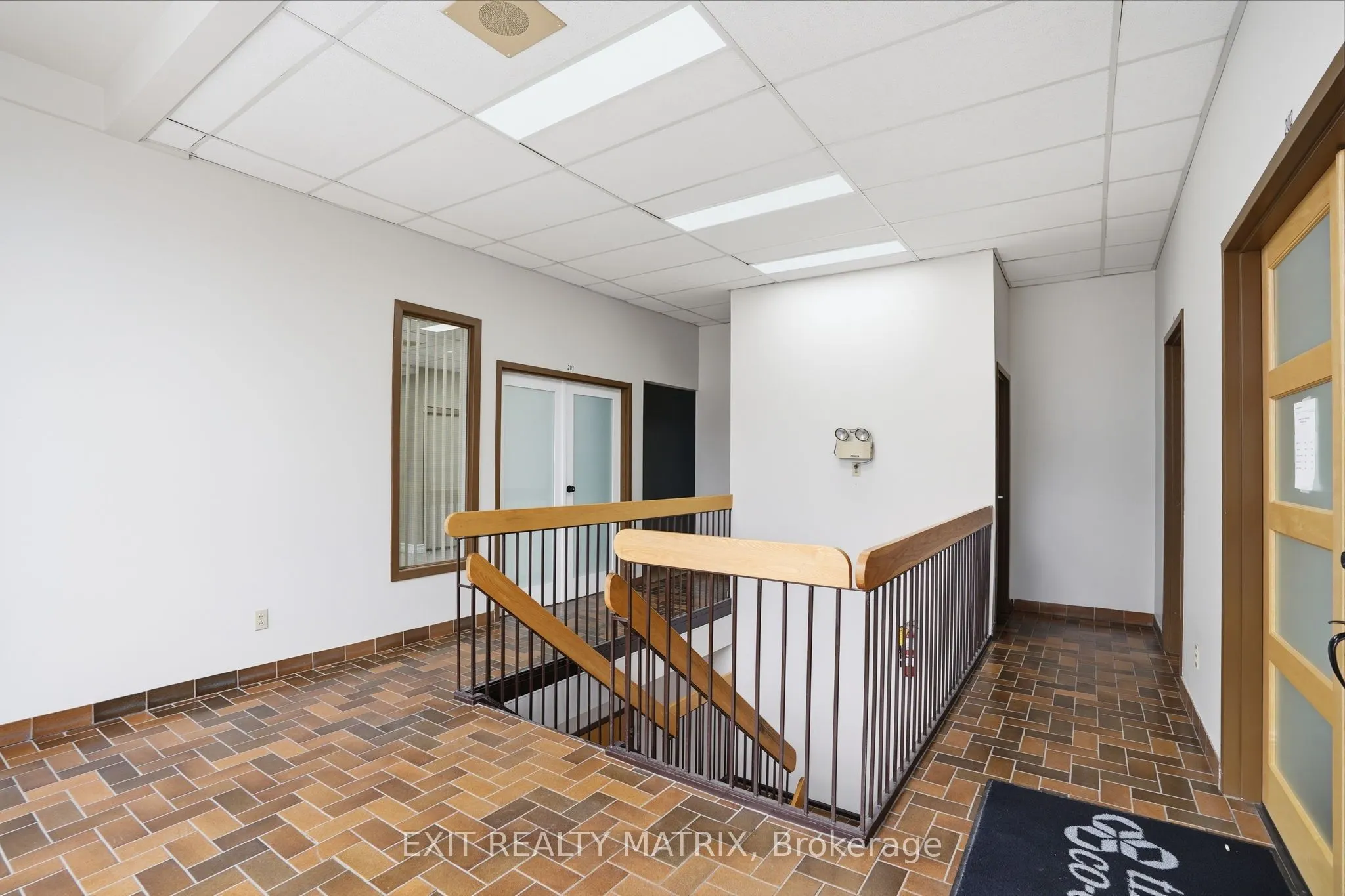 444 Mc Gill Street #201