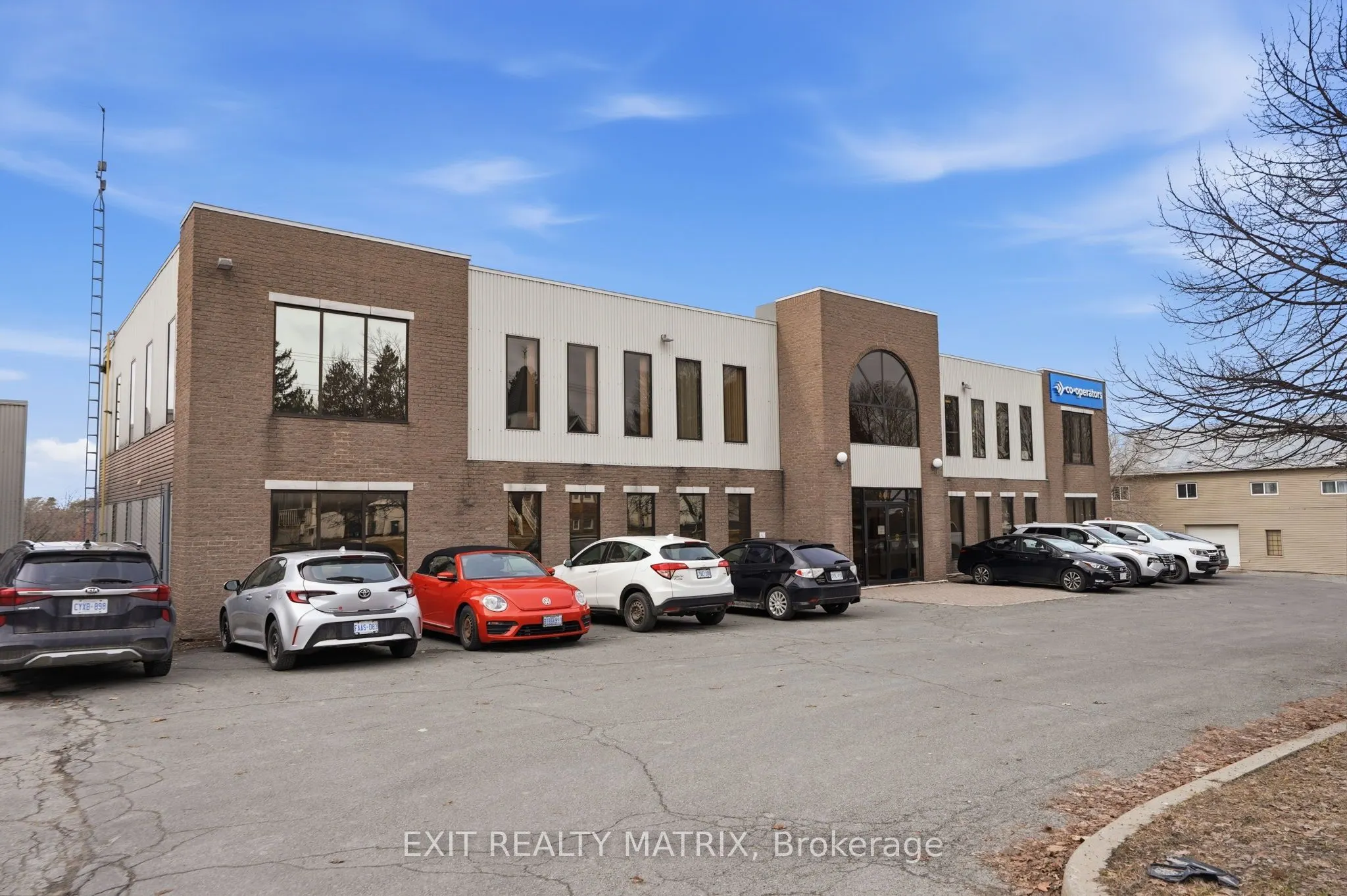 444 Mc Gill Street #201