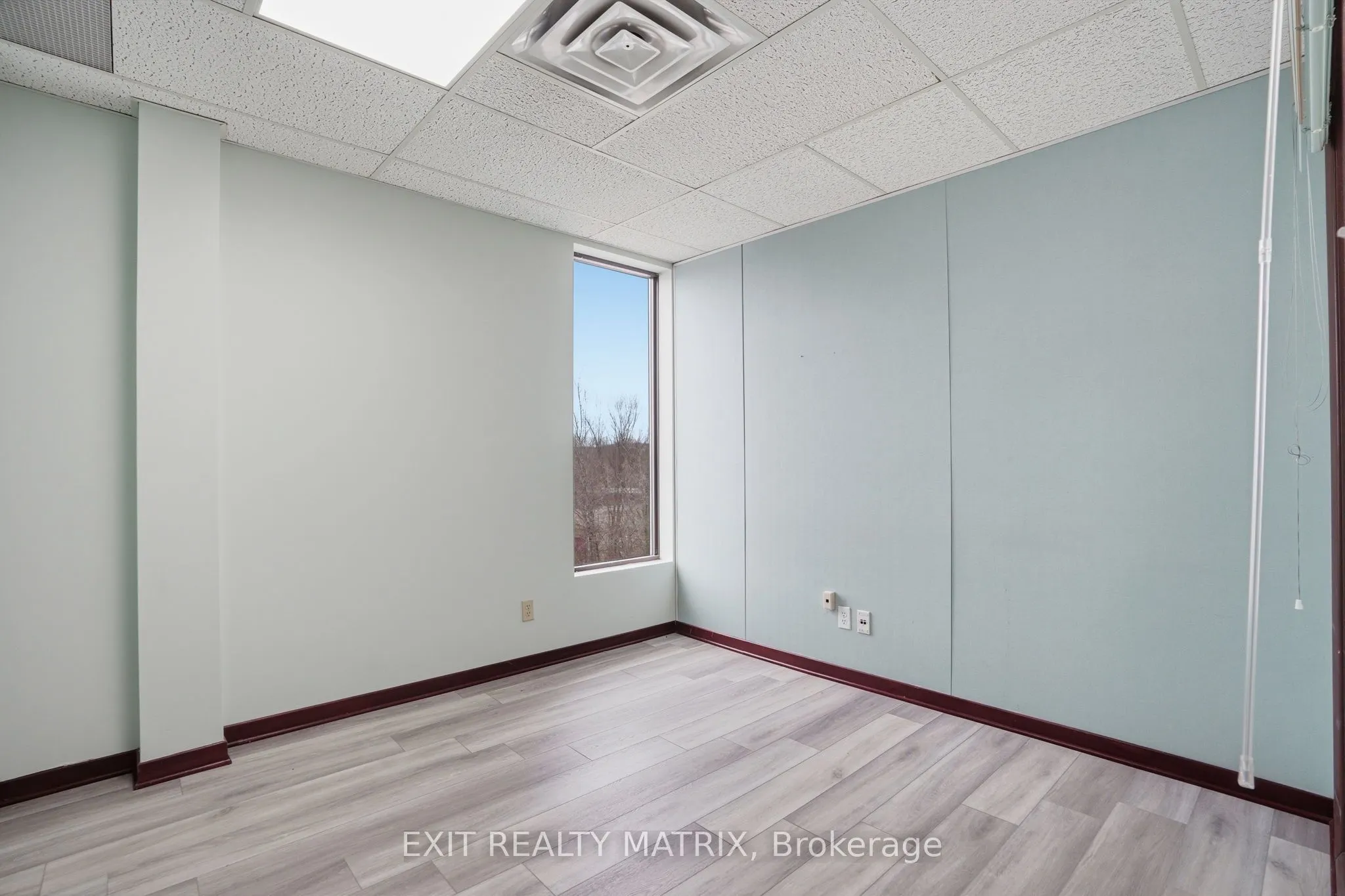 444 Mc Gill Street #203