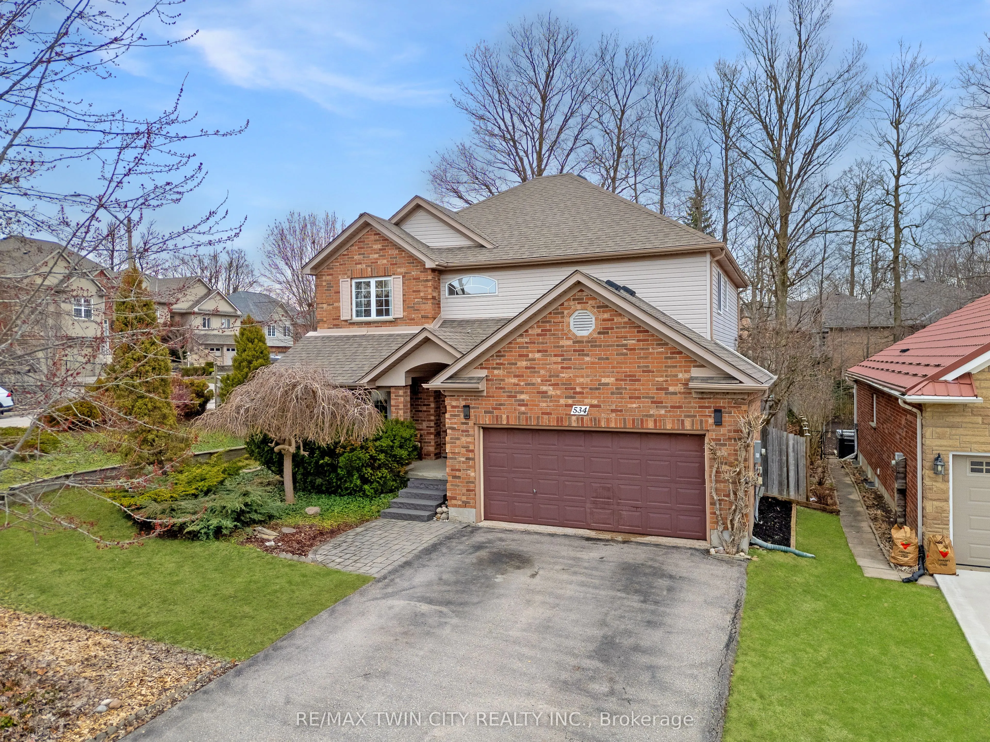 534 Birchleaf Walk