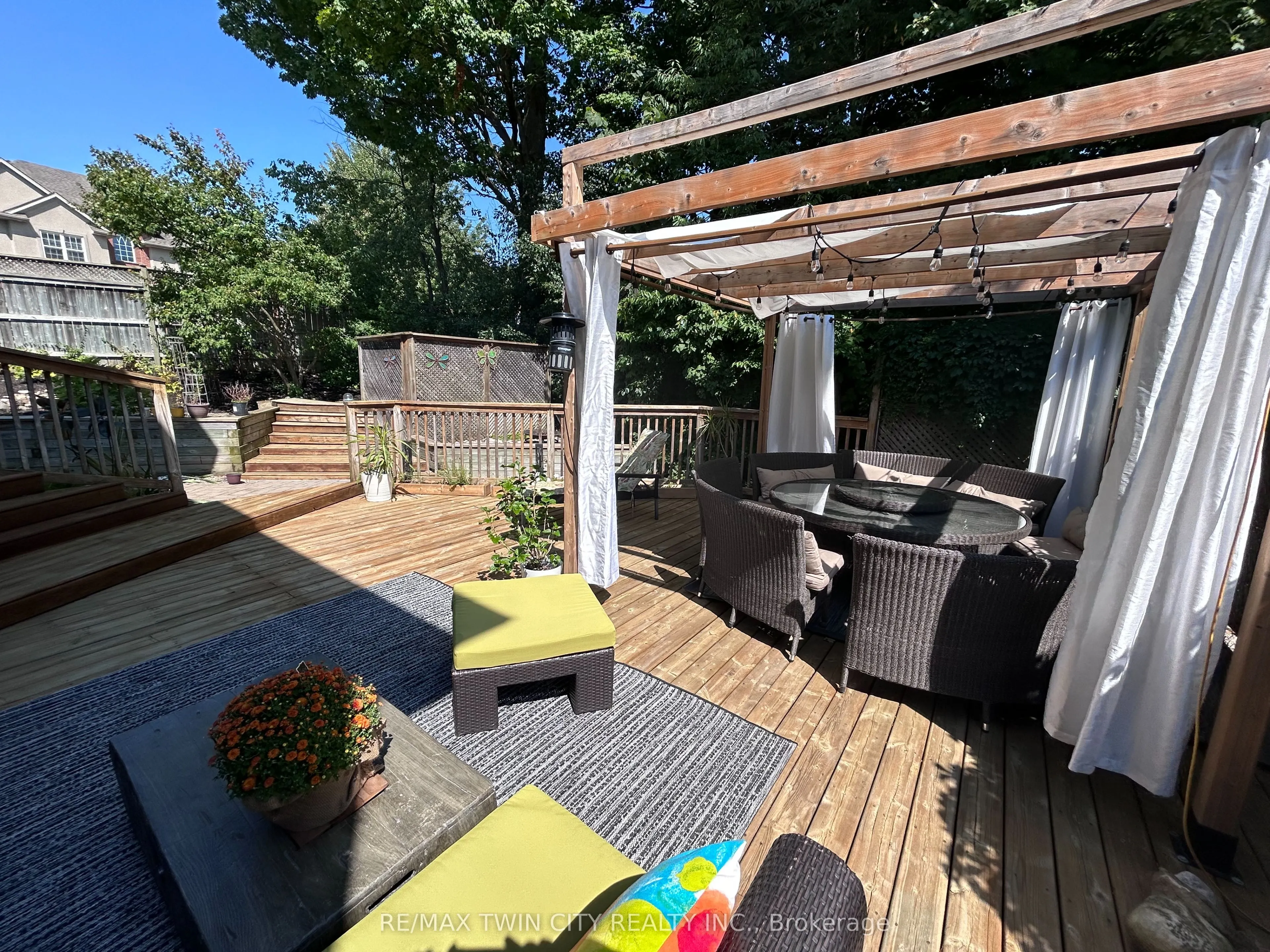 534 Birchleaf Walk