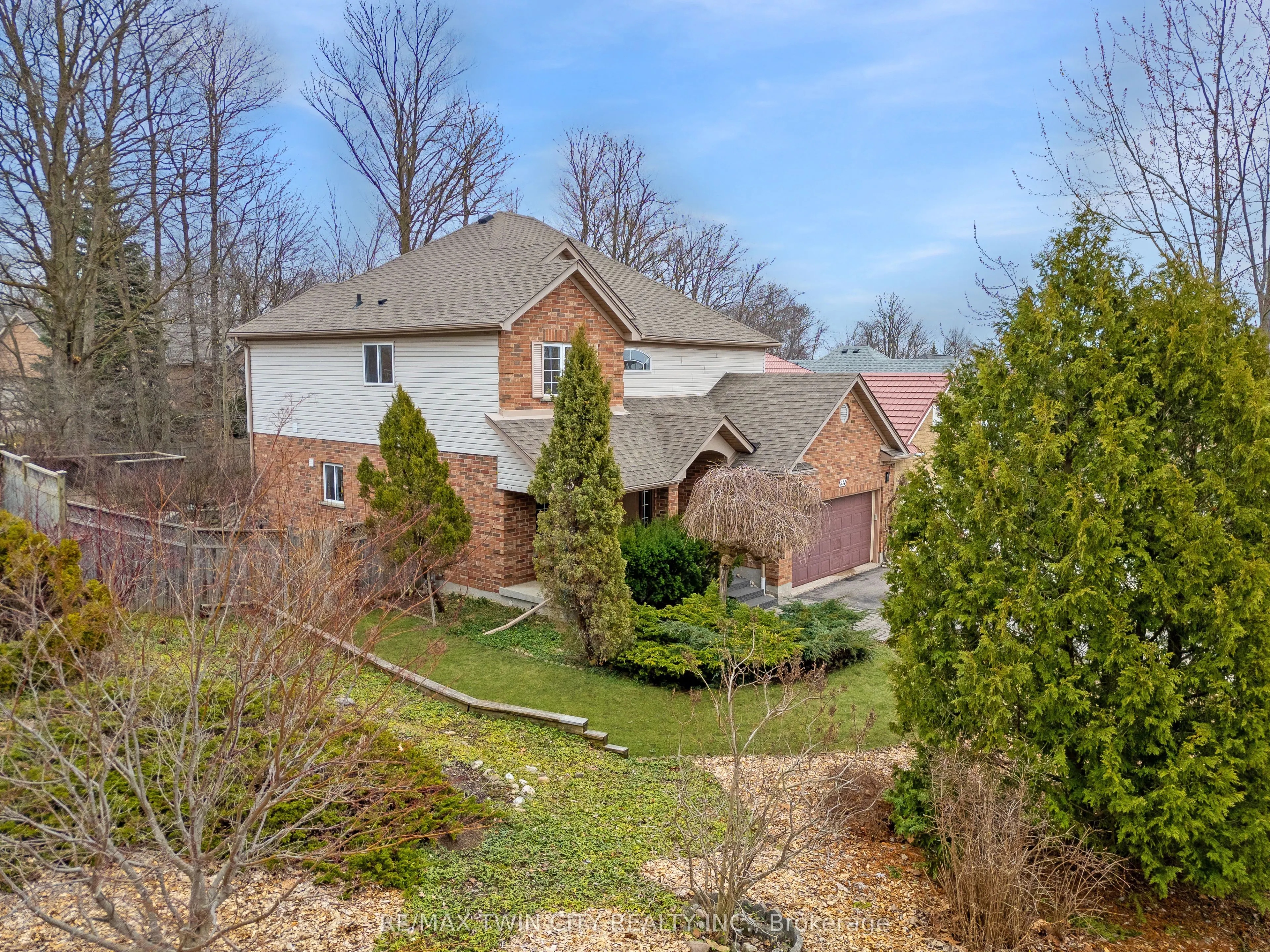 534 Birchleaf Walk