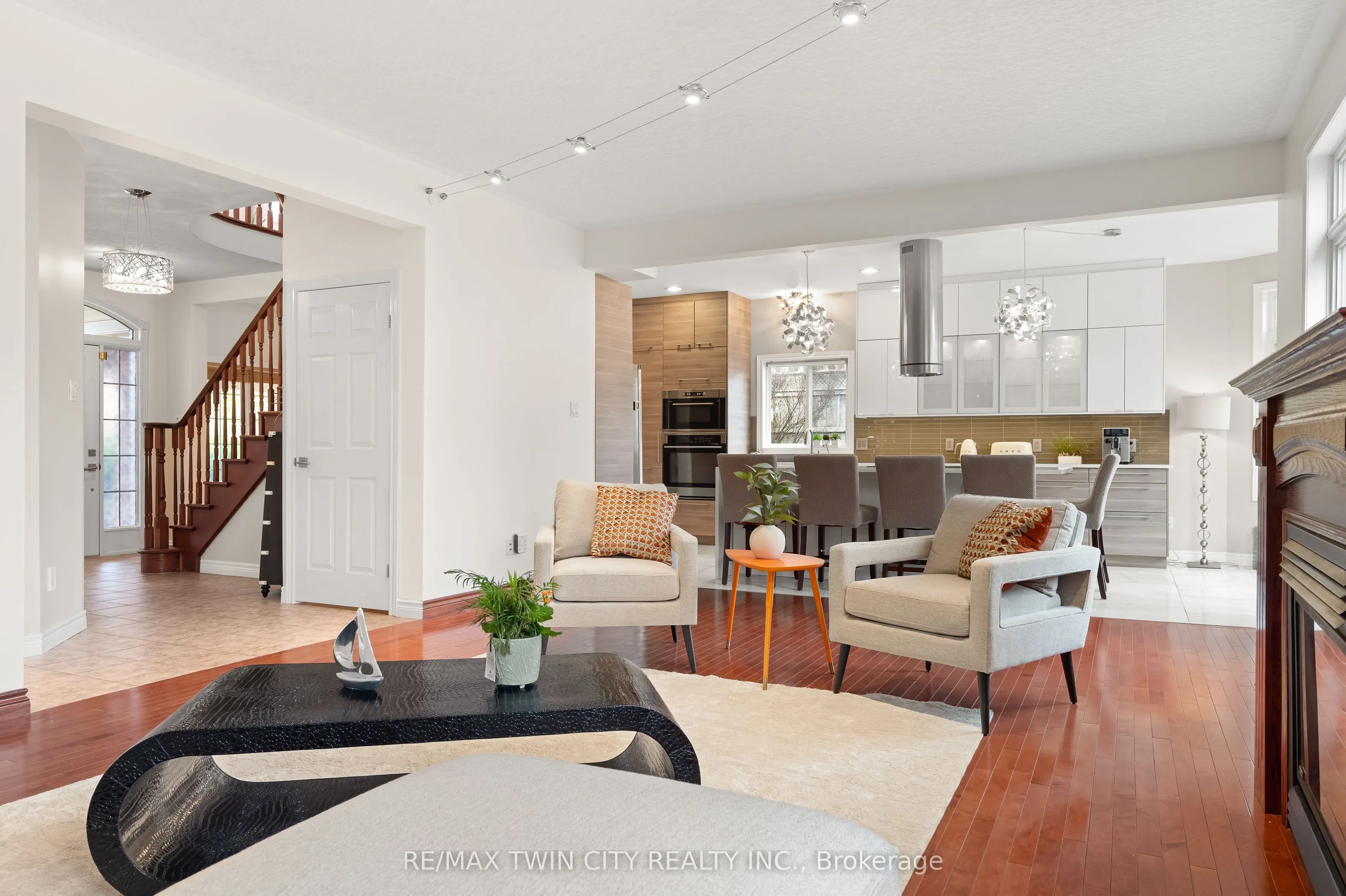 534 Birchleaf Walk