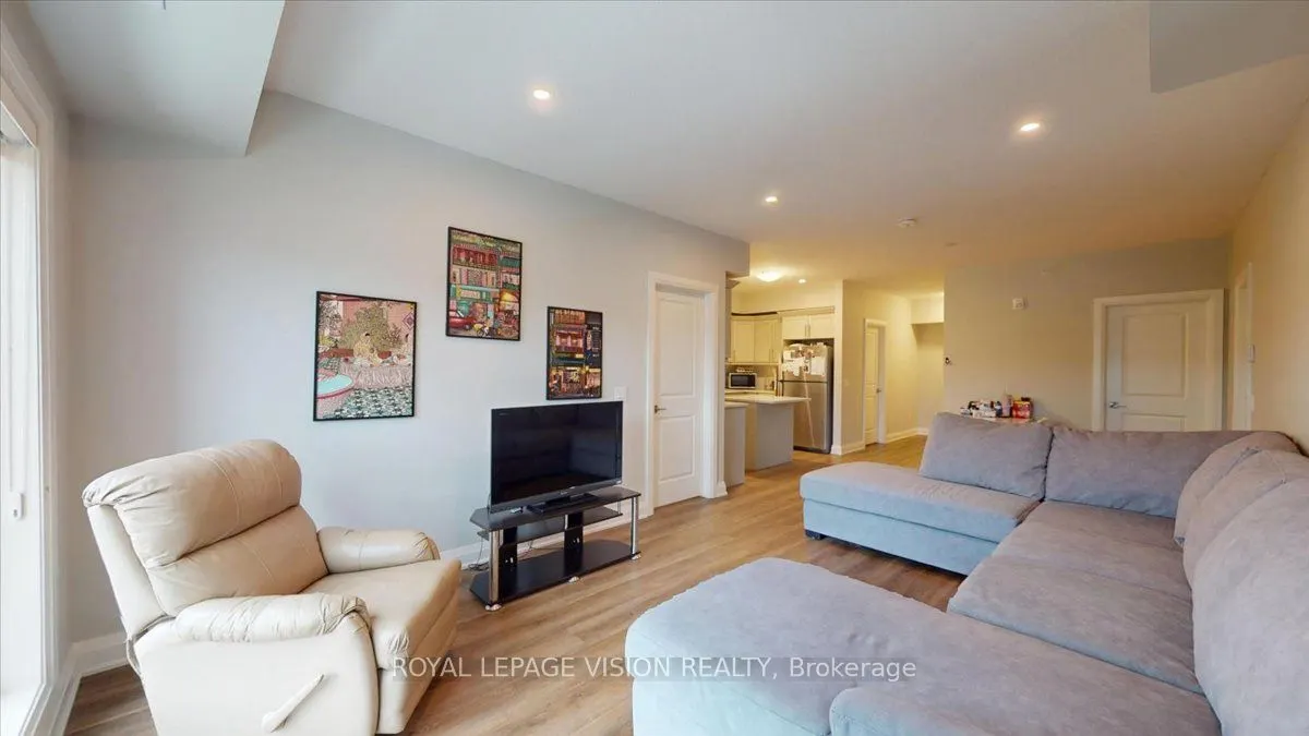 120 Summersides Boulevard #207