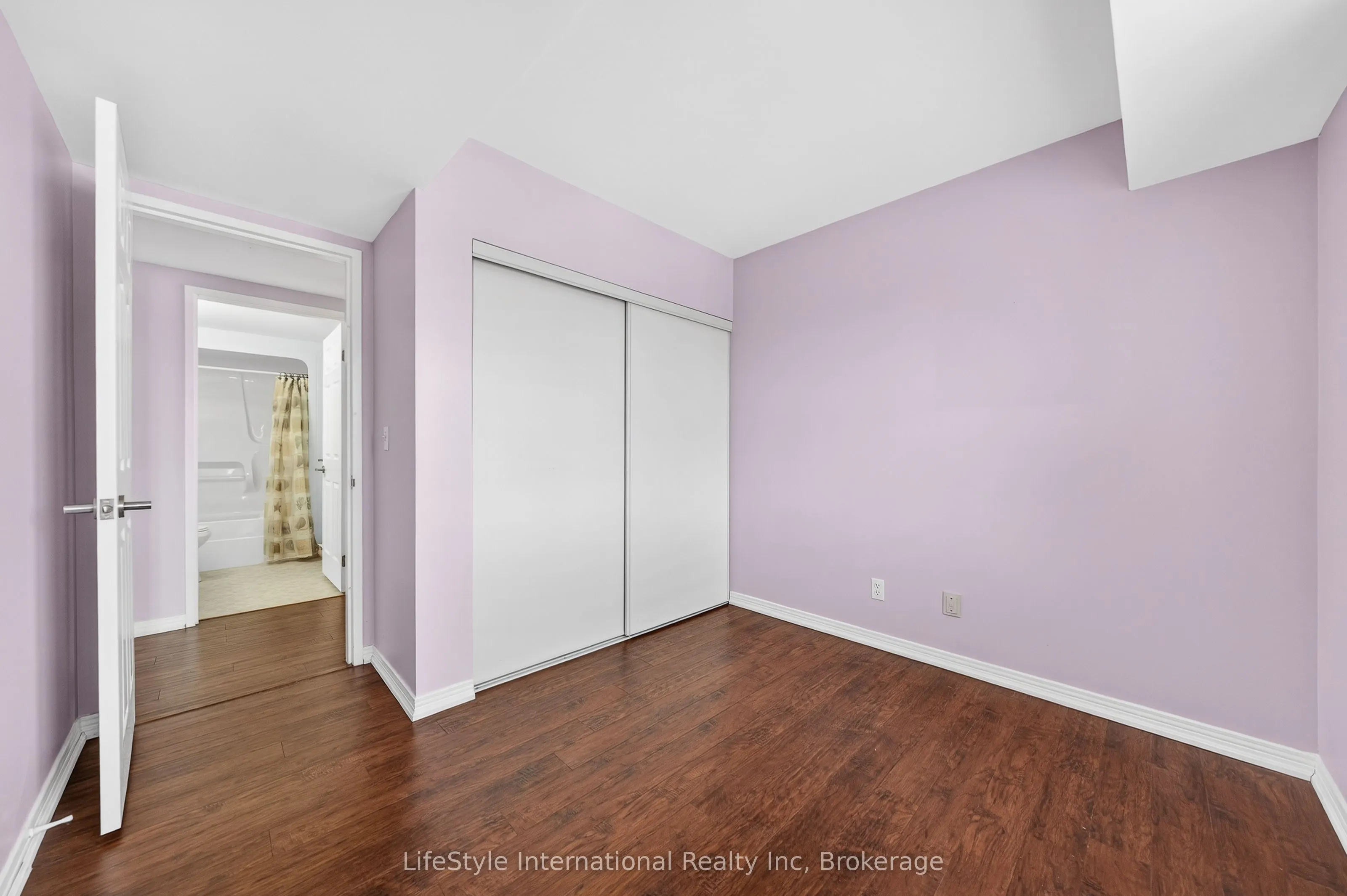 208 Silvercreek Parkway N #306