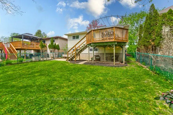 414 WOODS Lane