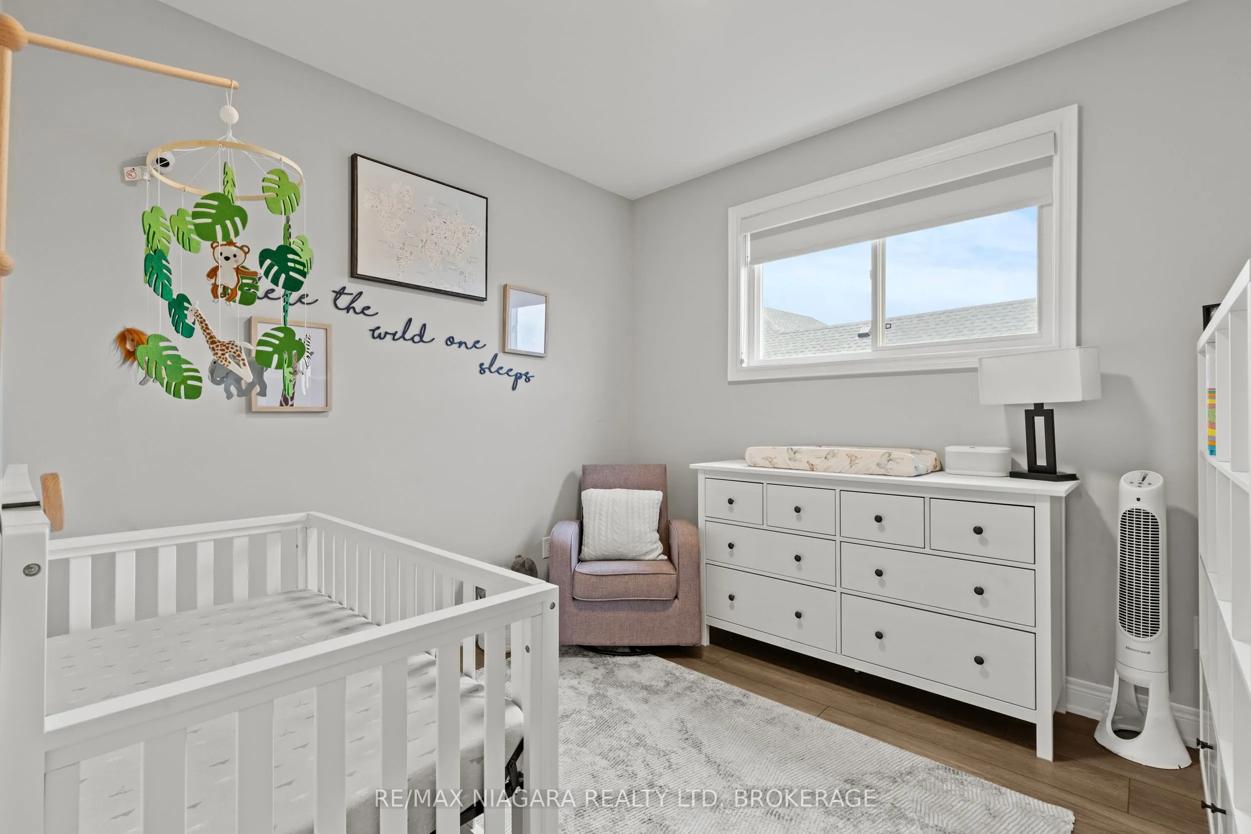 3549 Canfield Crescent