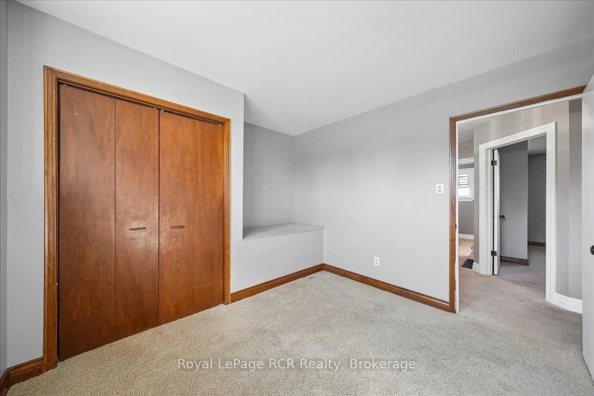 883 30th Street W