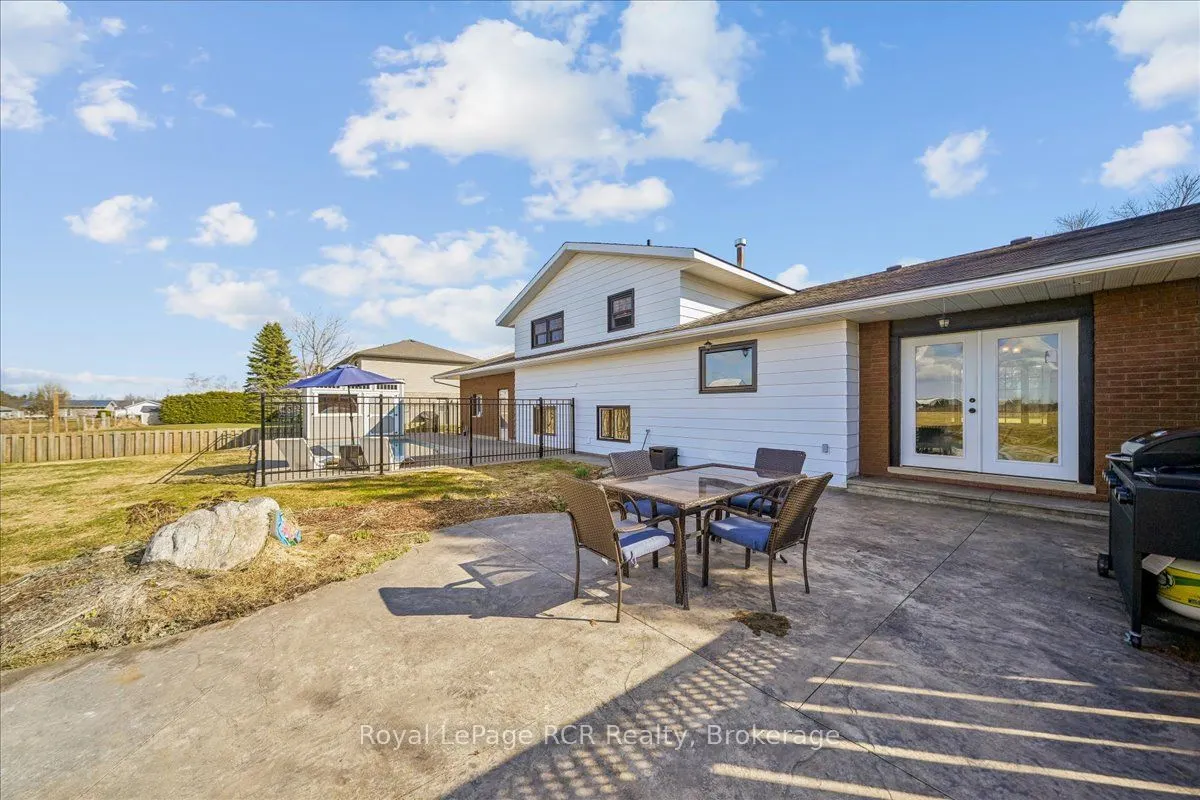 883 30th Street W