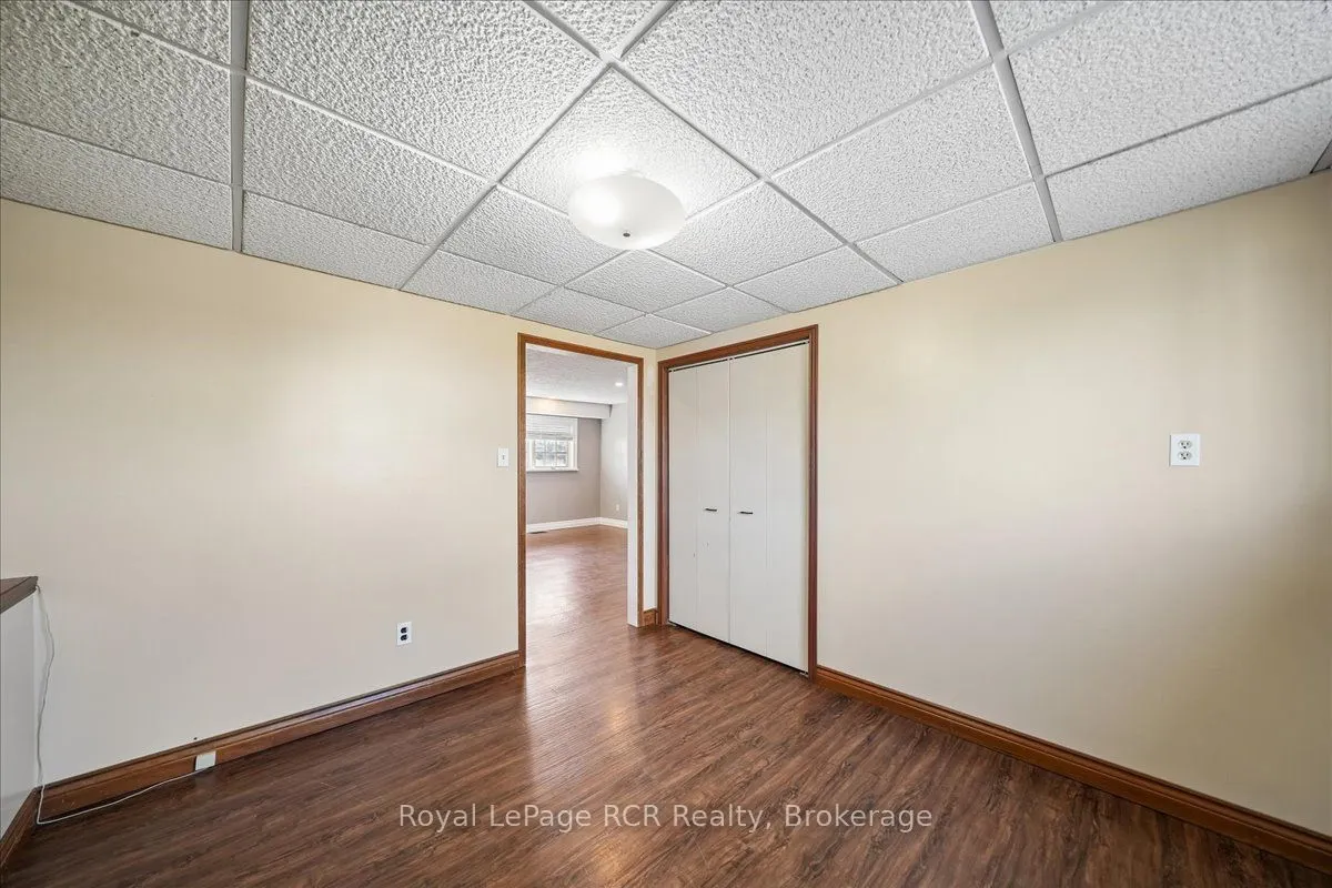883 30th Street W