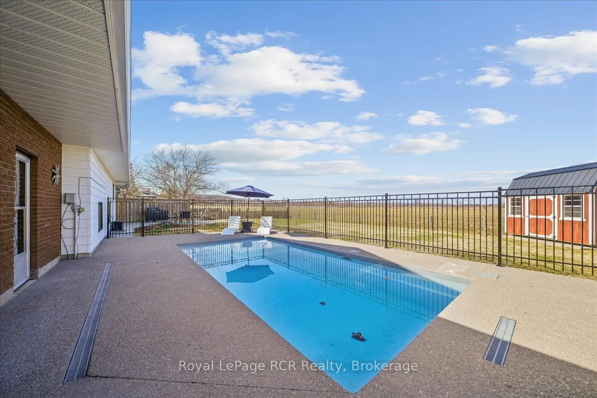 883 30th Street W