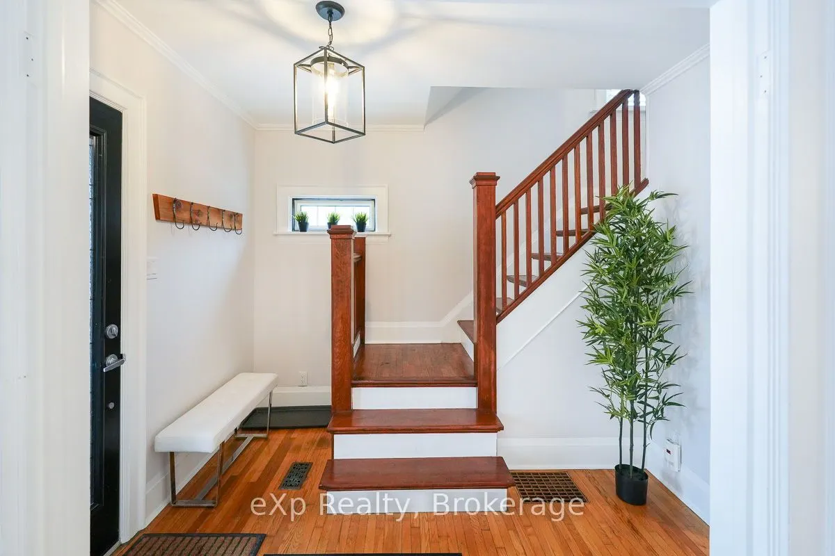 1144 4th Avenue W