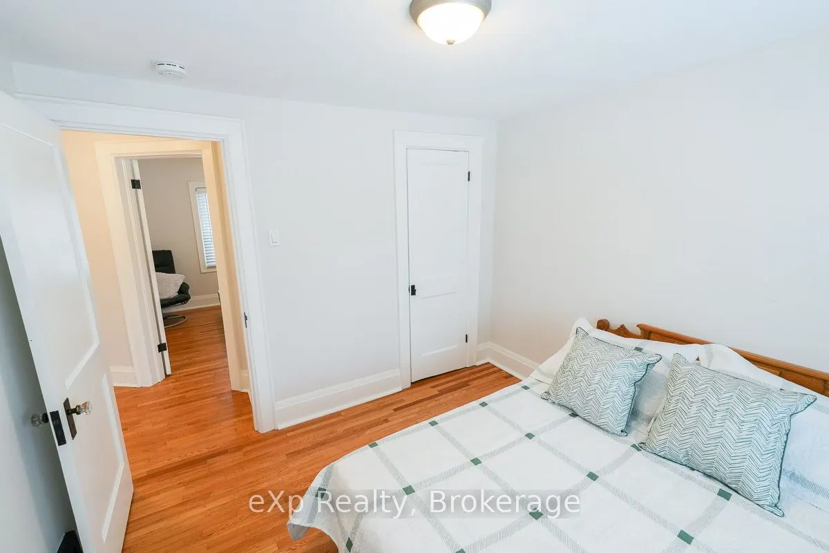 1144 4th Avenue W