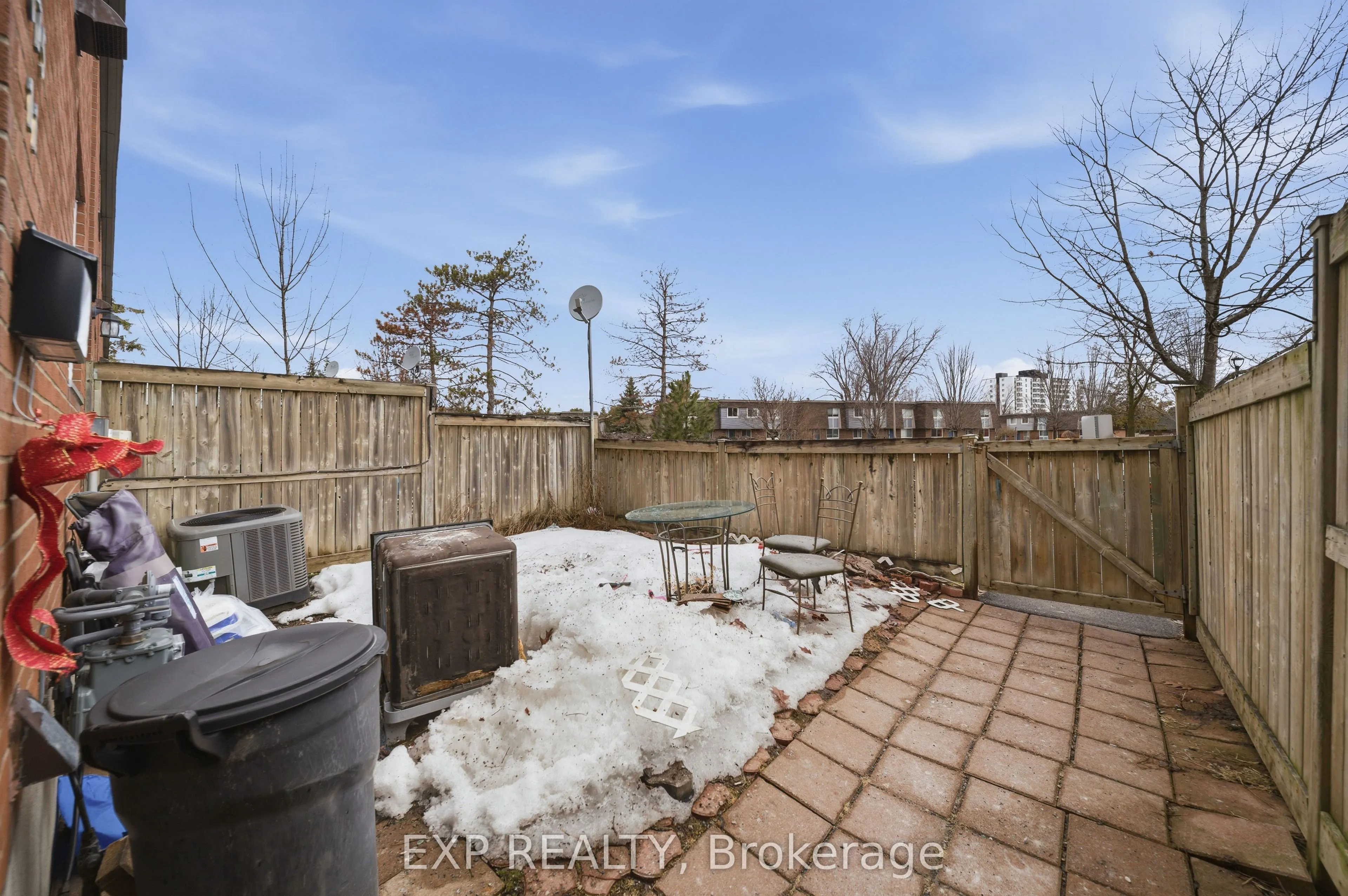 1675 Heatherington Road #11