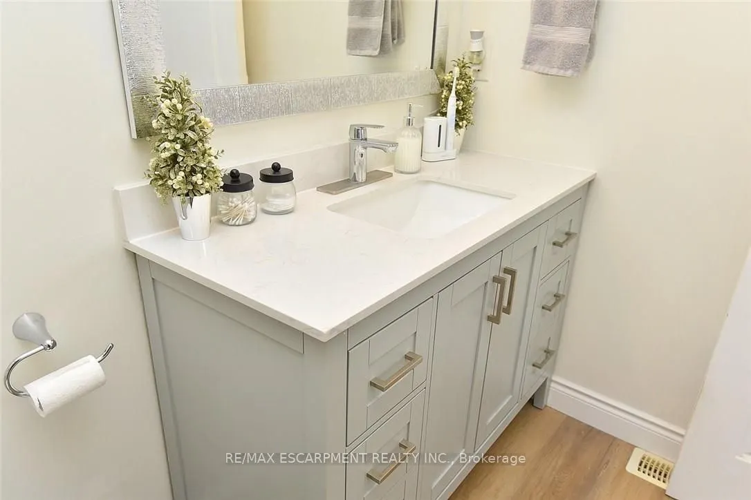 39 Panabaker Drive #7