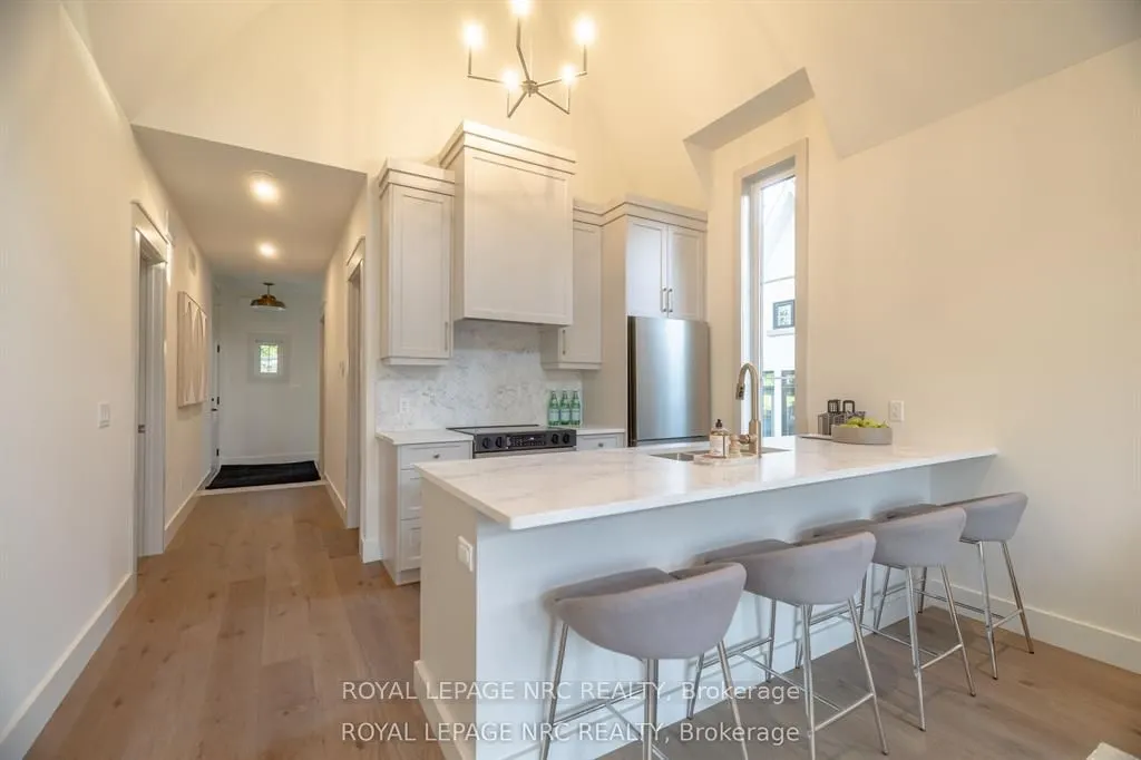 281 ELMWOOD Avenue