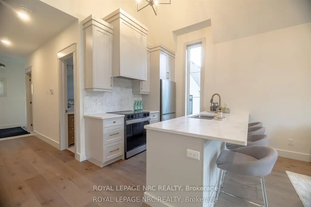281 ELMWOOD Avenue