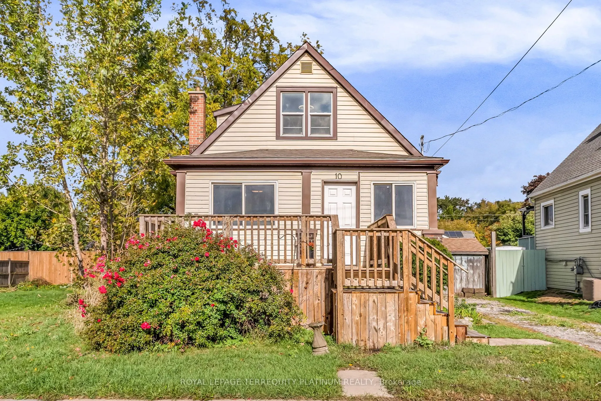 10 Locarno Avenue
