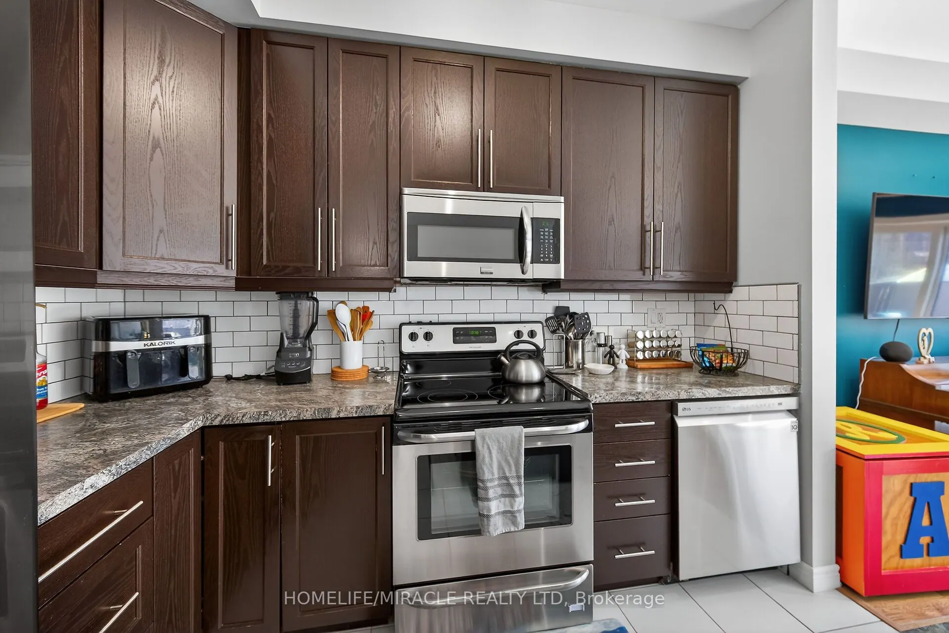 149 Kinsman Drive
