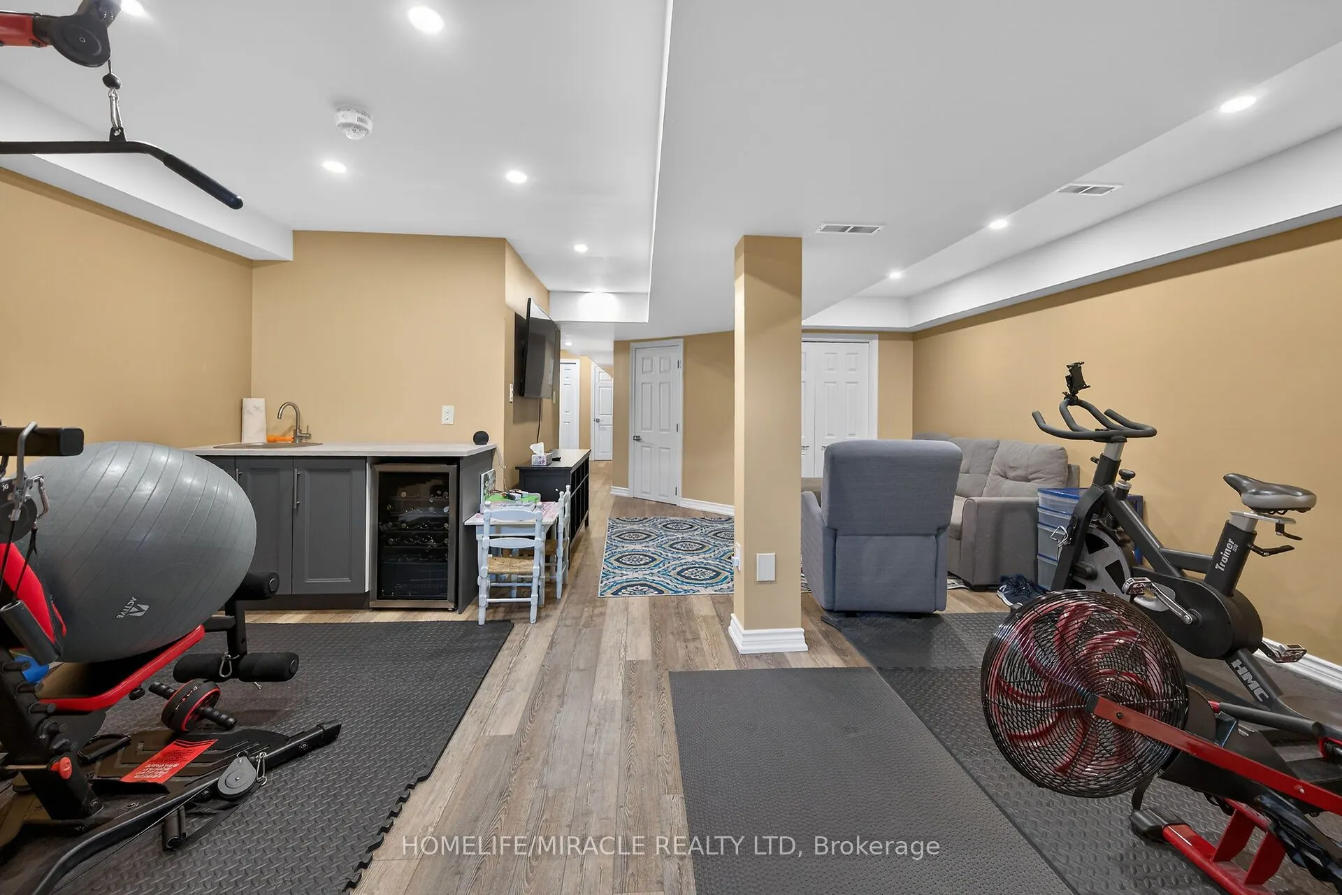149 Kinsman Drive