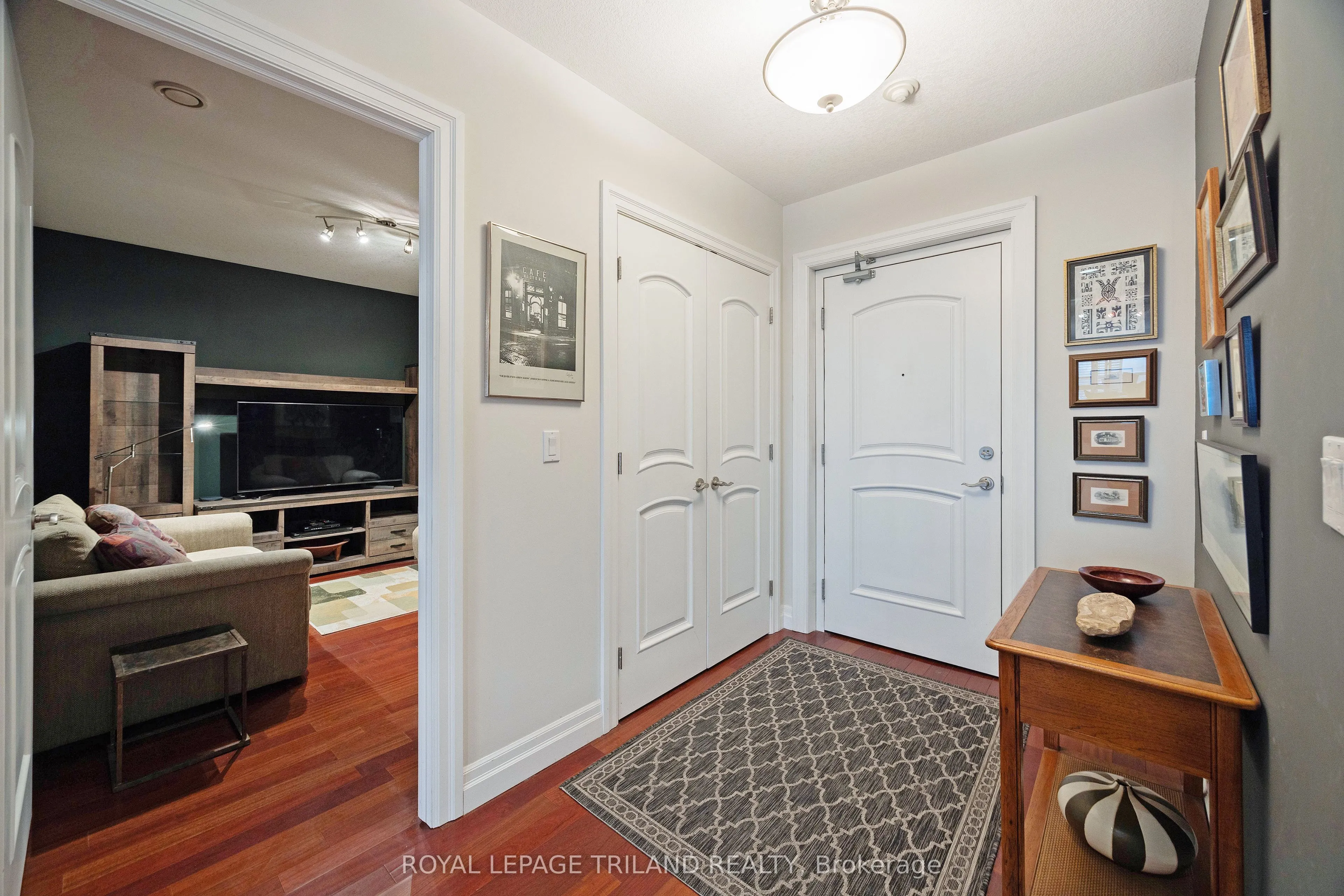 250 Pall Mall Street #1202